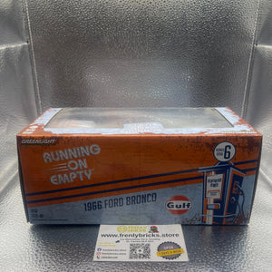 Greenlight Gulf 1966 Ford Bronco 1/24 FRENLY BRICKS - Open 7 Days