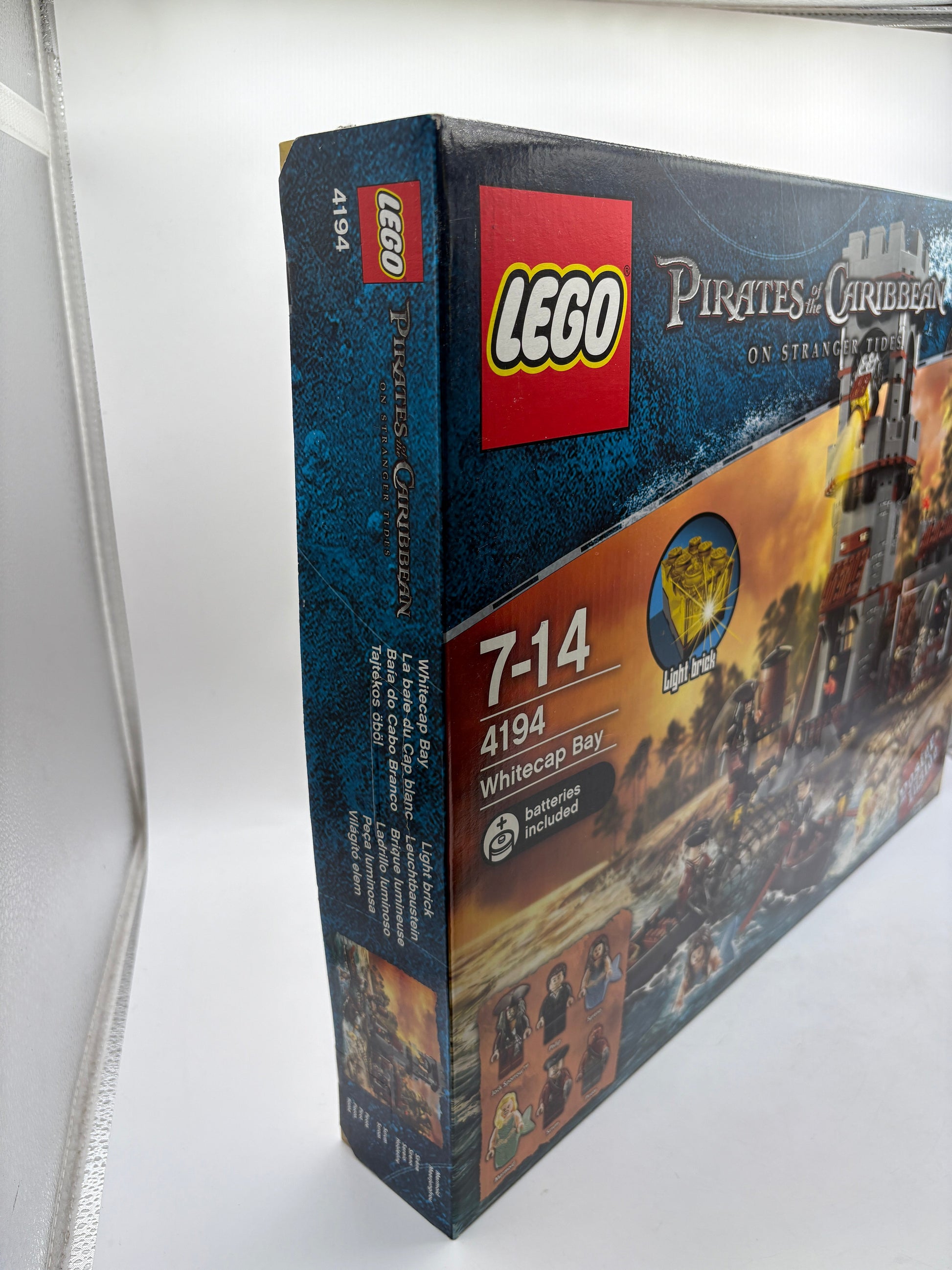 Lego 4194 Pirates of the Caribbean On Stranger Tides Whitecap Bay Brand New FRENLY BRICKS - Open 7 Days