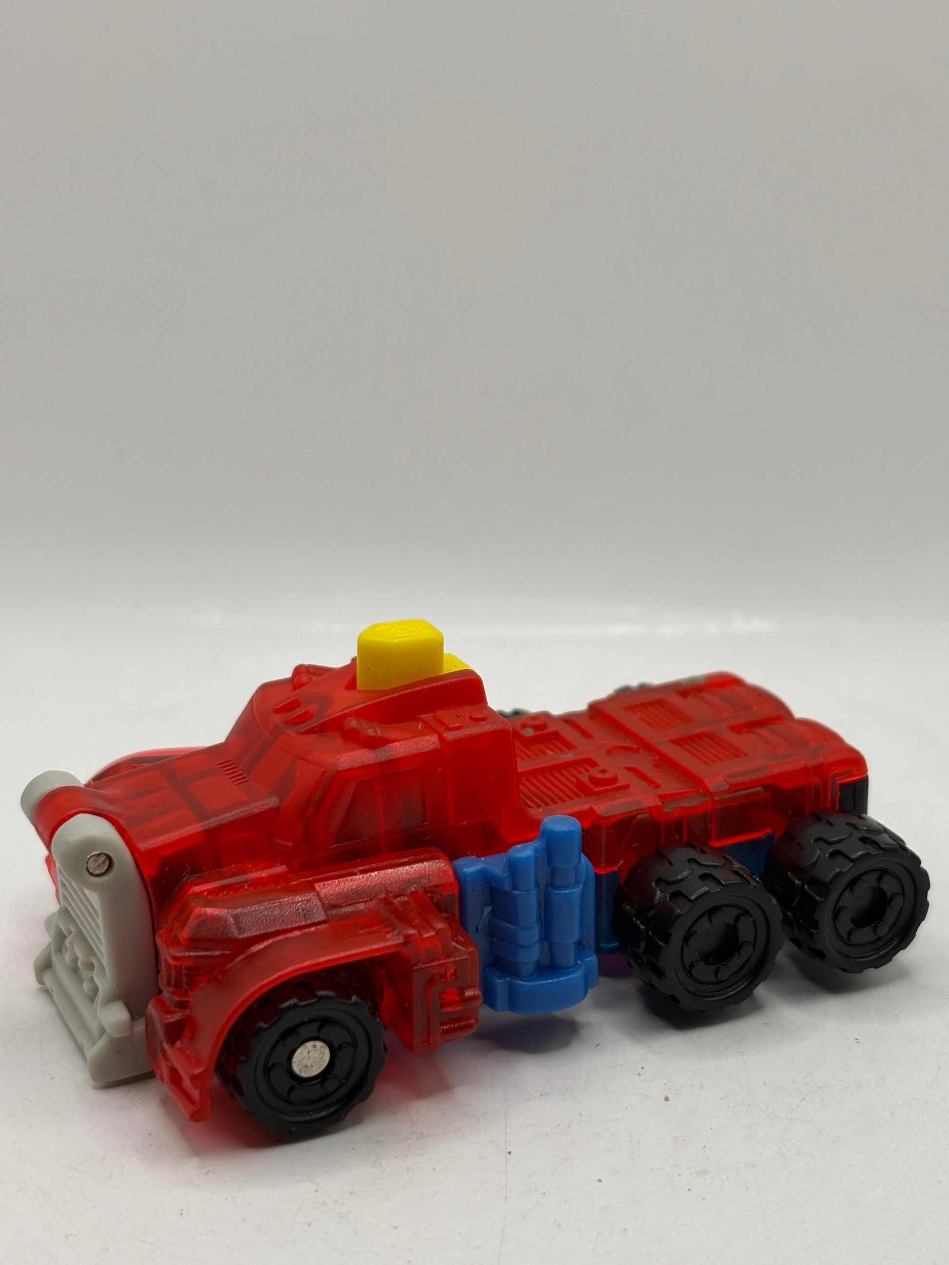 2002 Mcdonalds Transformers Armada Optimus Prime Happy Meal Toy FRENLY BRICKS - Open 7 Days