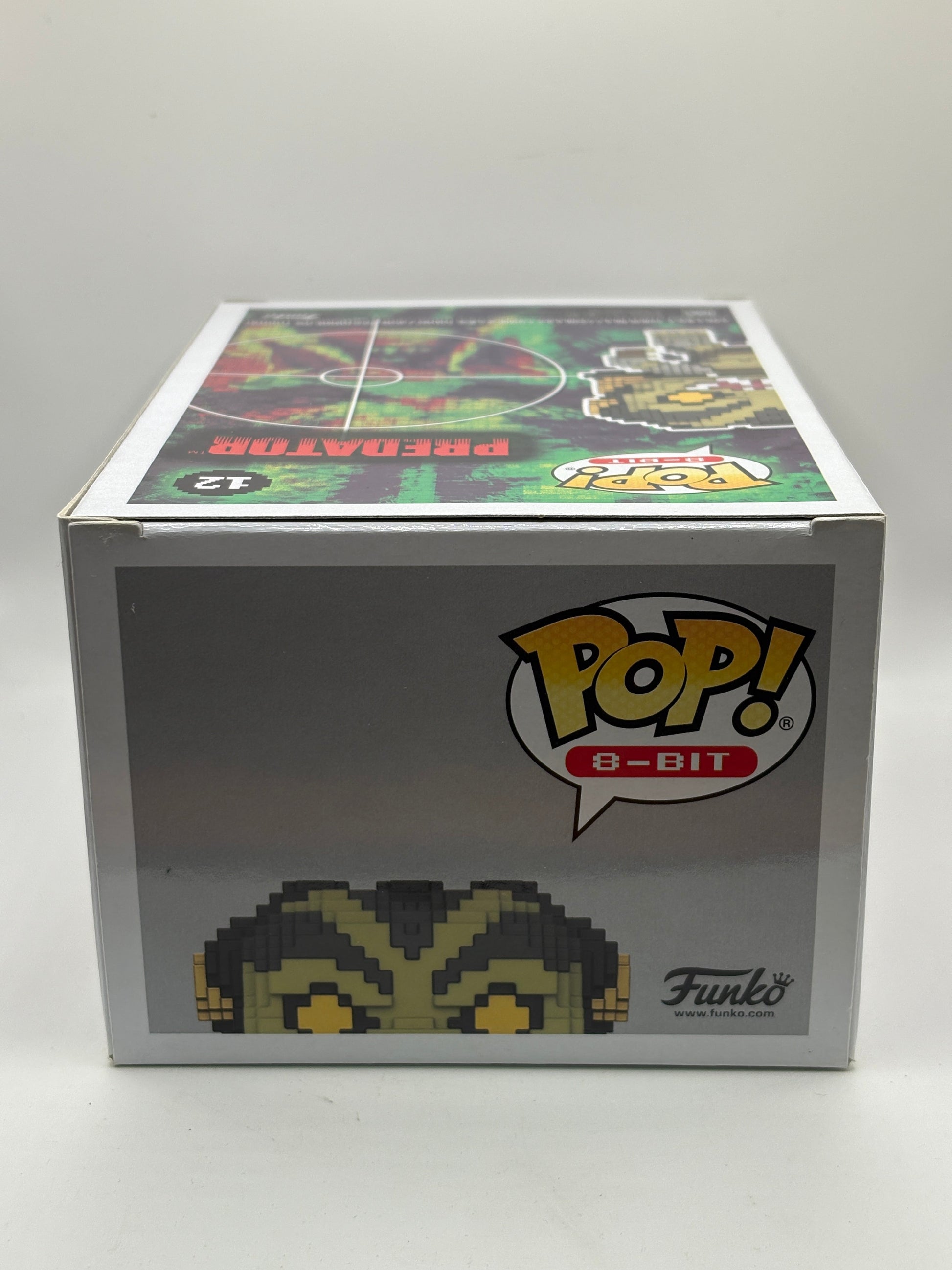 Funko POP! 8-Bit Predator #12 Predator Game Stop Glow Chase Limited FRENLY BRICKS - Open 7 Days