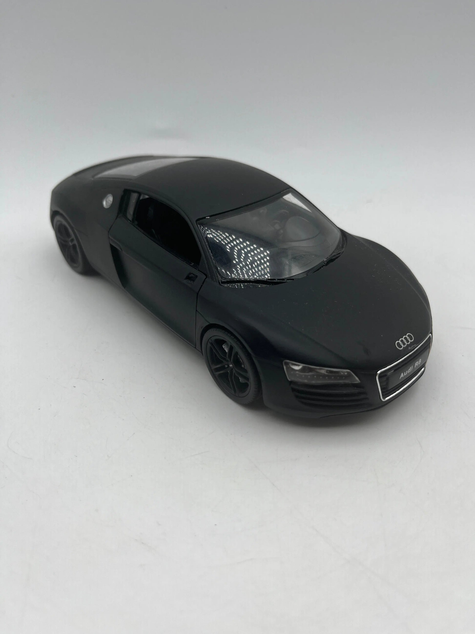 Welly 1/24 Scale Audi R8 Model Car Diecast Replica Vehicles +combinedshipping FRENLY BRICKS - Open 7 Days