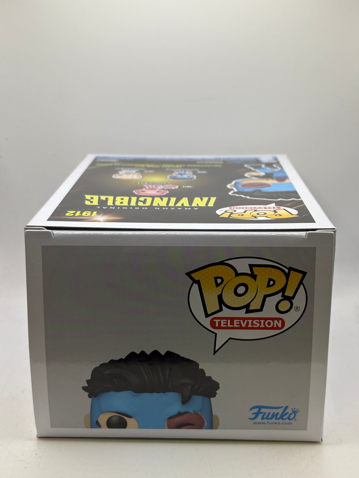 Funko POP! Television Invincible #1912 Invincible Vinyl Figure