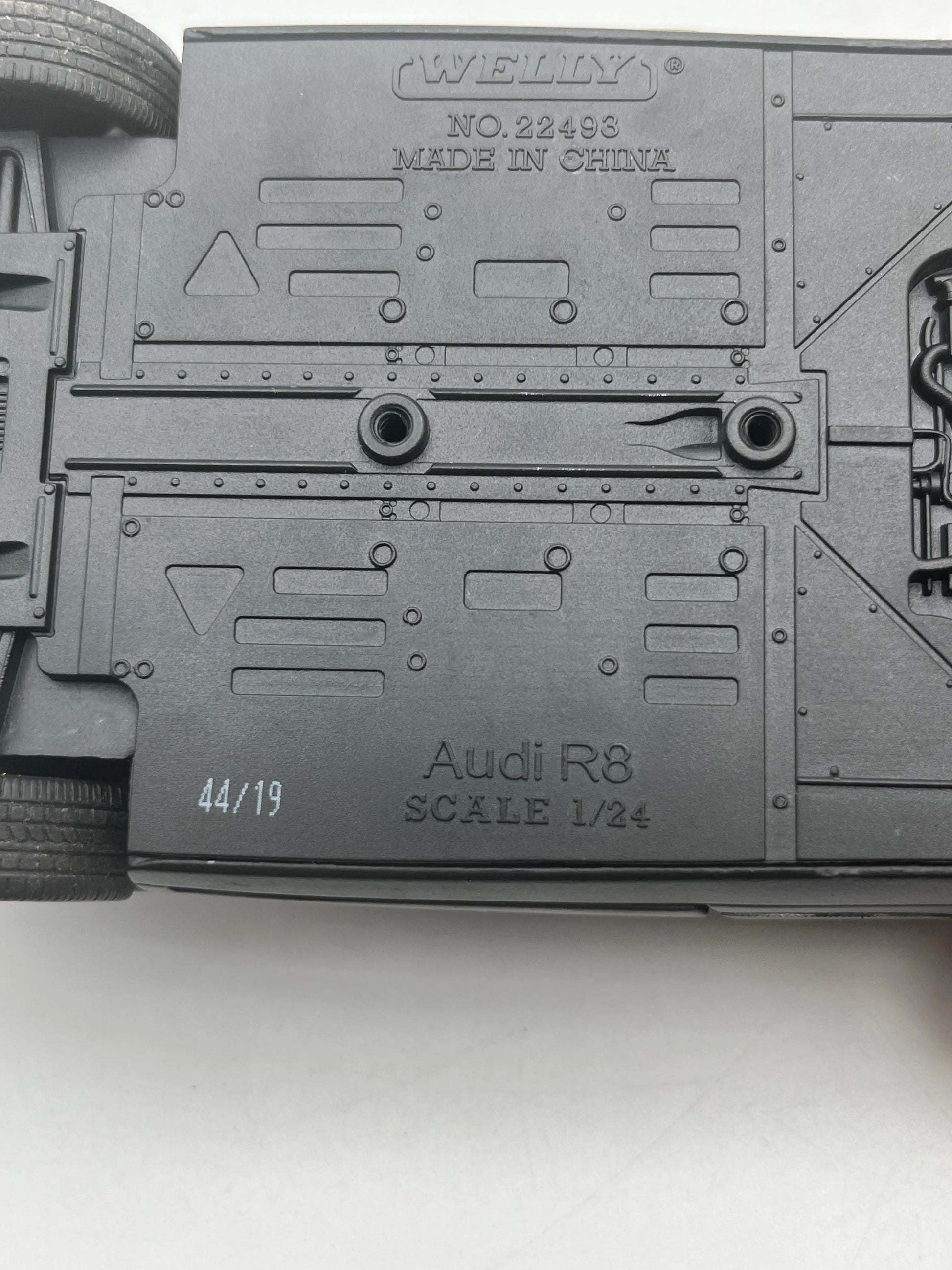 Welly 1/24 Scale Audi R8 Model Car Diecast Replica Vehicles +combinedshipping FRENLY BRICKS - Open 7 Days