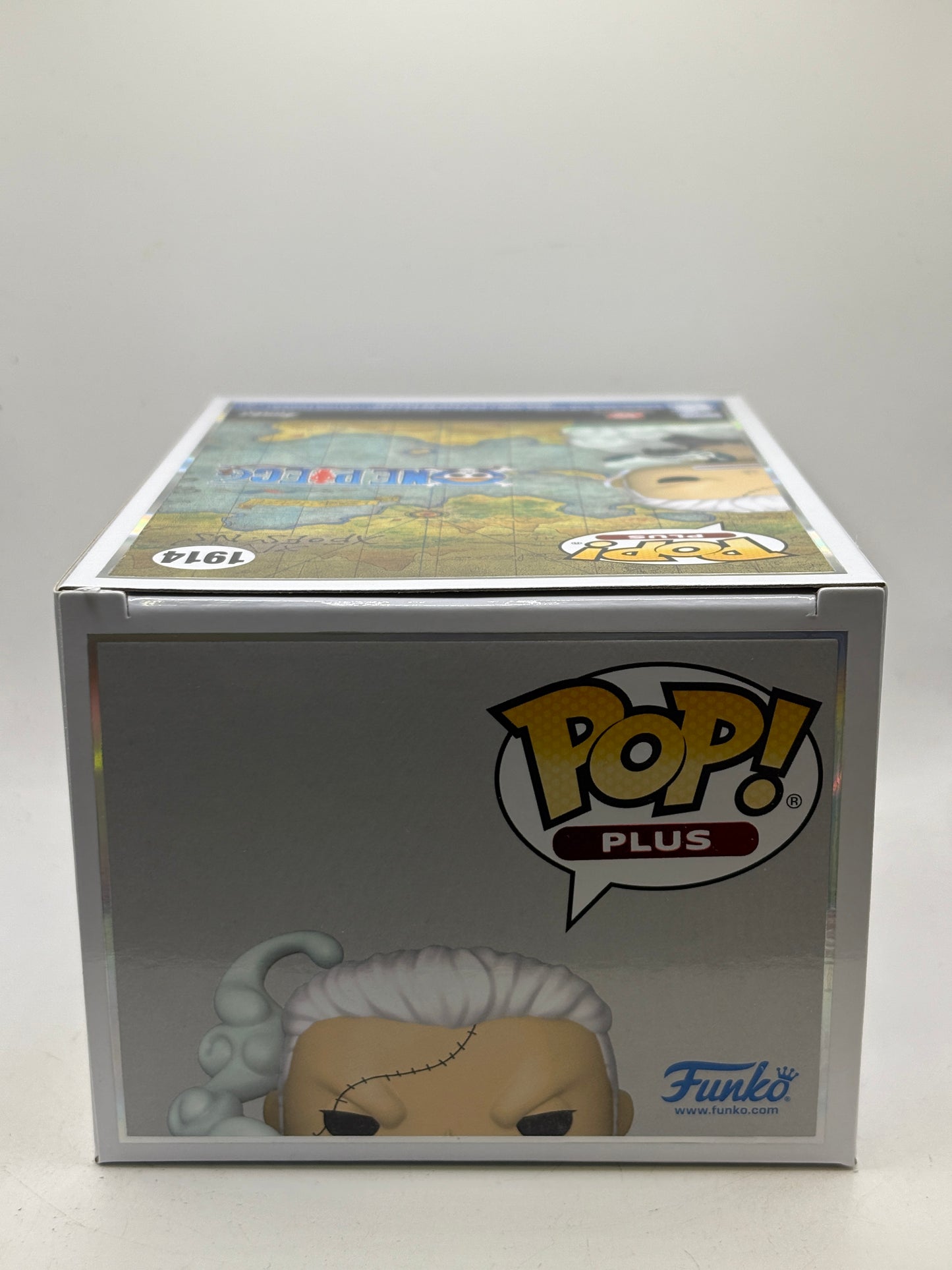 Funko POP! Plus One Piece #1914 Smoker Limited Glow Chase Vinyl Figure