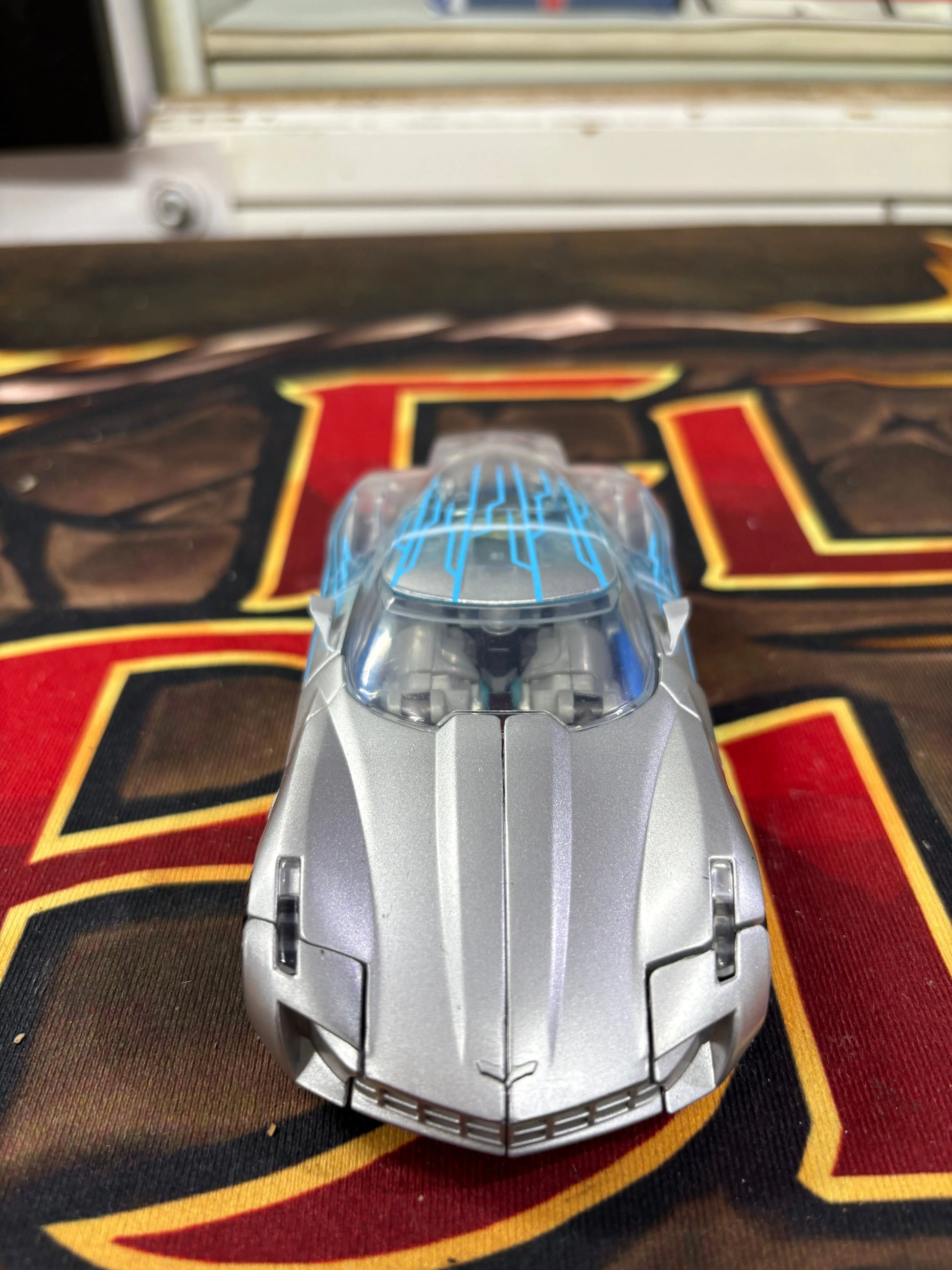 Takara Tomy Transformers Mission Earth SIDESWIPE Toysrus exclusive LTD Edition FRENLY BRICKS - Open 7 Days