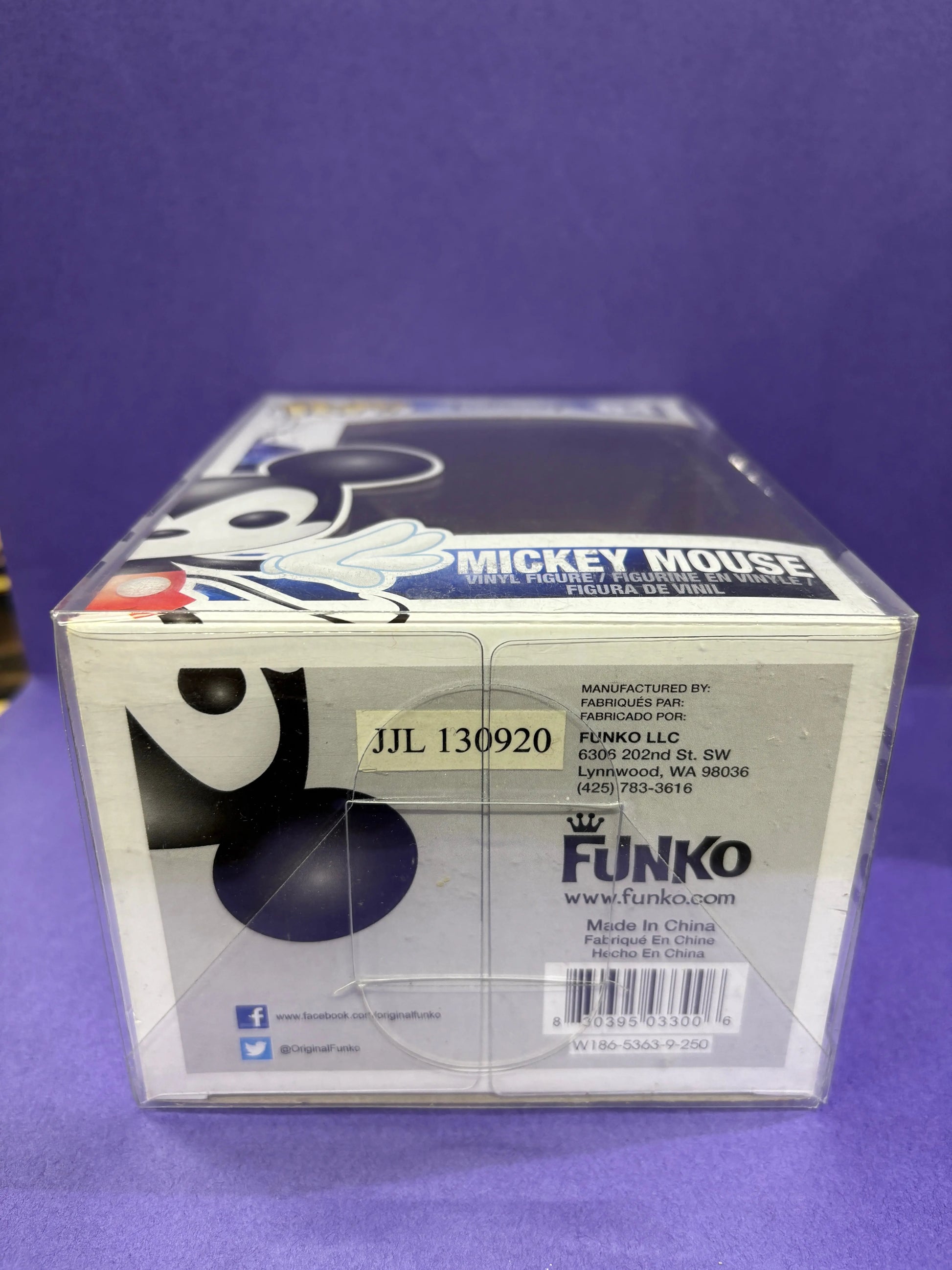 Funko Pop! Vinyl: Disney - Mickey Mouse (Paintbrush) #64 FRENLY BRICKS - Open 7 Days