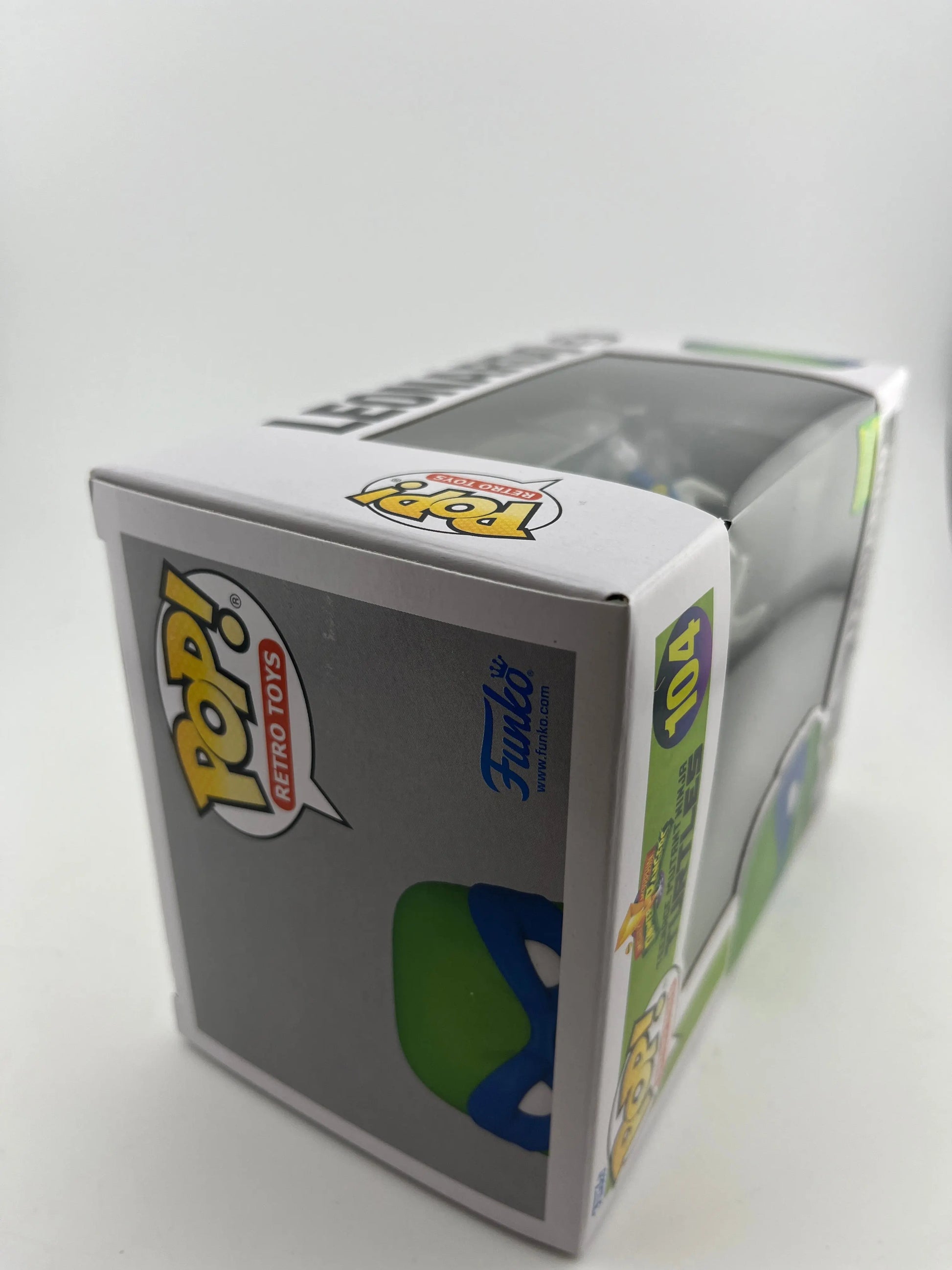 Funko POP! Power Rangers + Teenage Mutant Ninja Turtles Leonardo #104 2022 SDCC FRENLY BRICKS - Open 7 Days