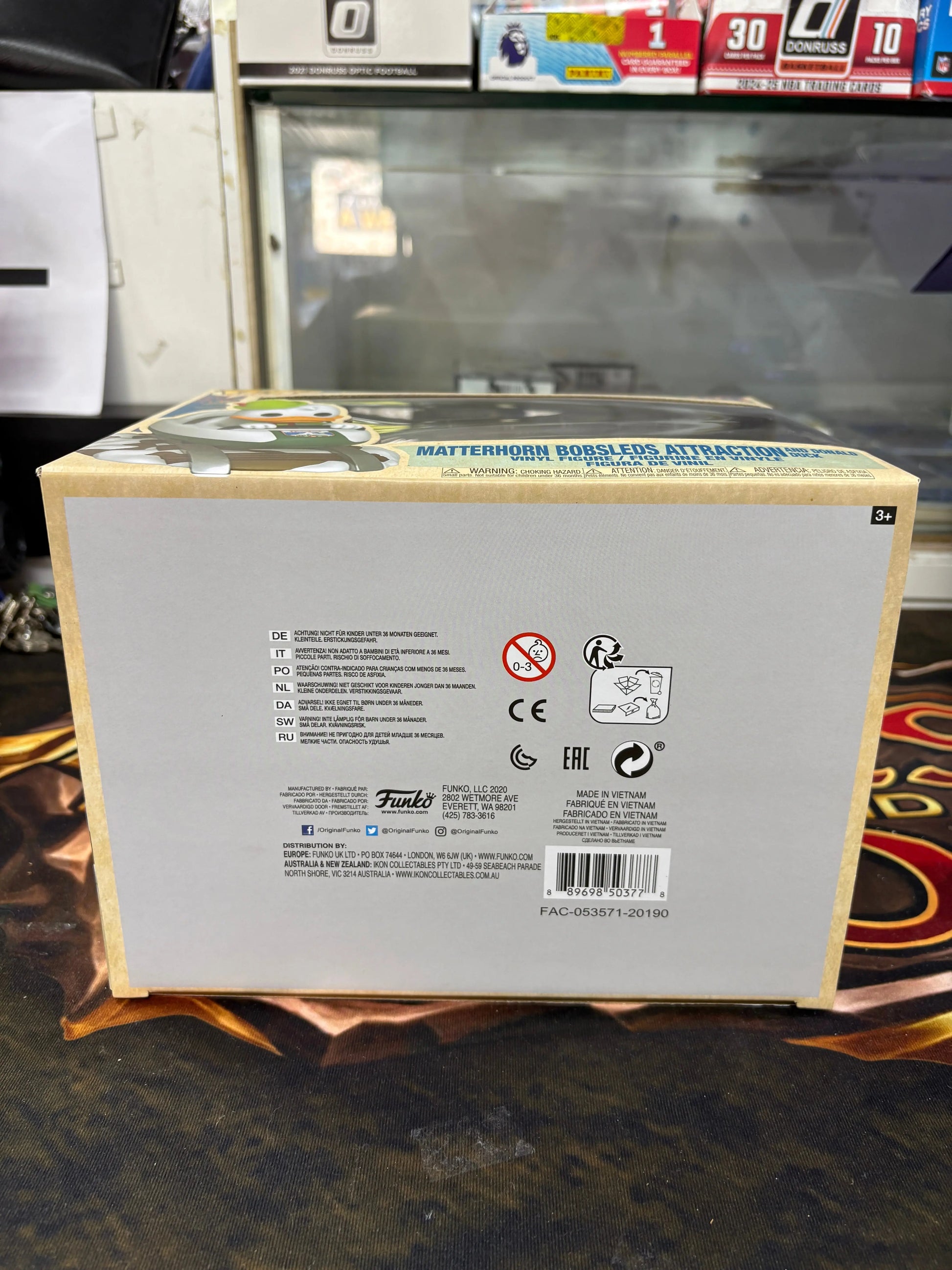 Funko Pop! Rides #88 Matterhorn Bobsleds Attraction And Donald Duck FRENLY BRICKS - Open 7 Days