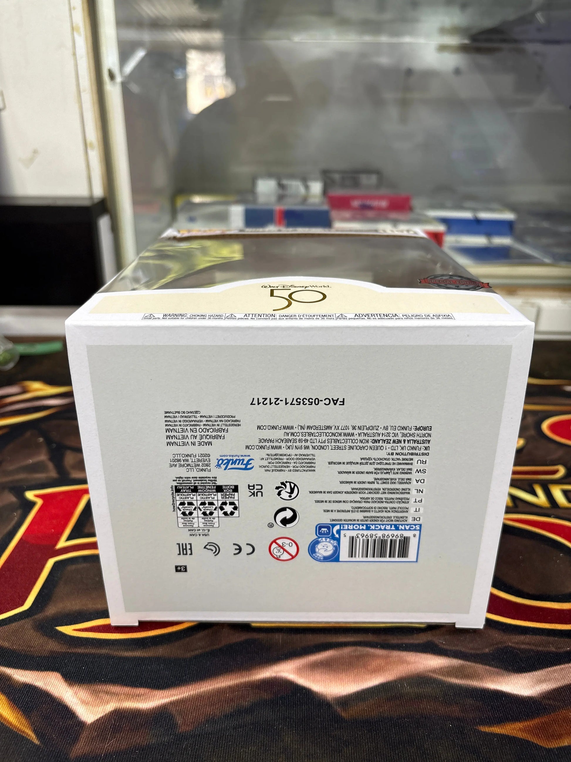 Funko Pop! Disney Queen of Hearts Mad Tea Party Attraction #1107 FRENLY BRICKS - Open 7 Days