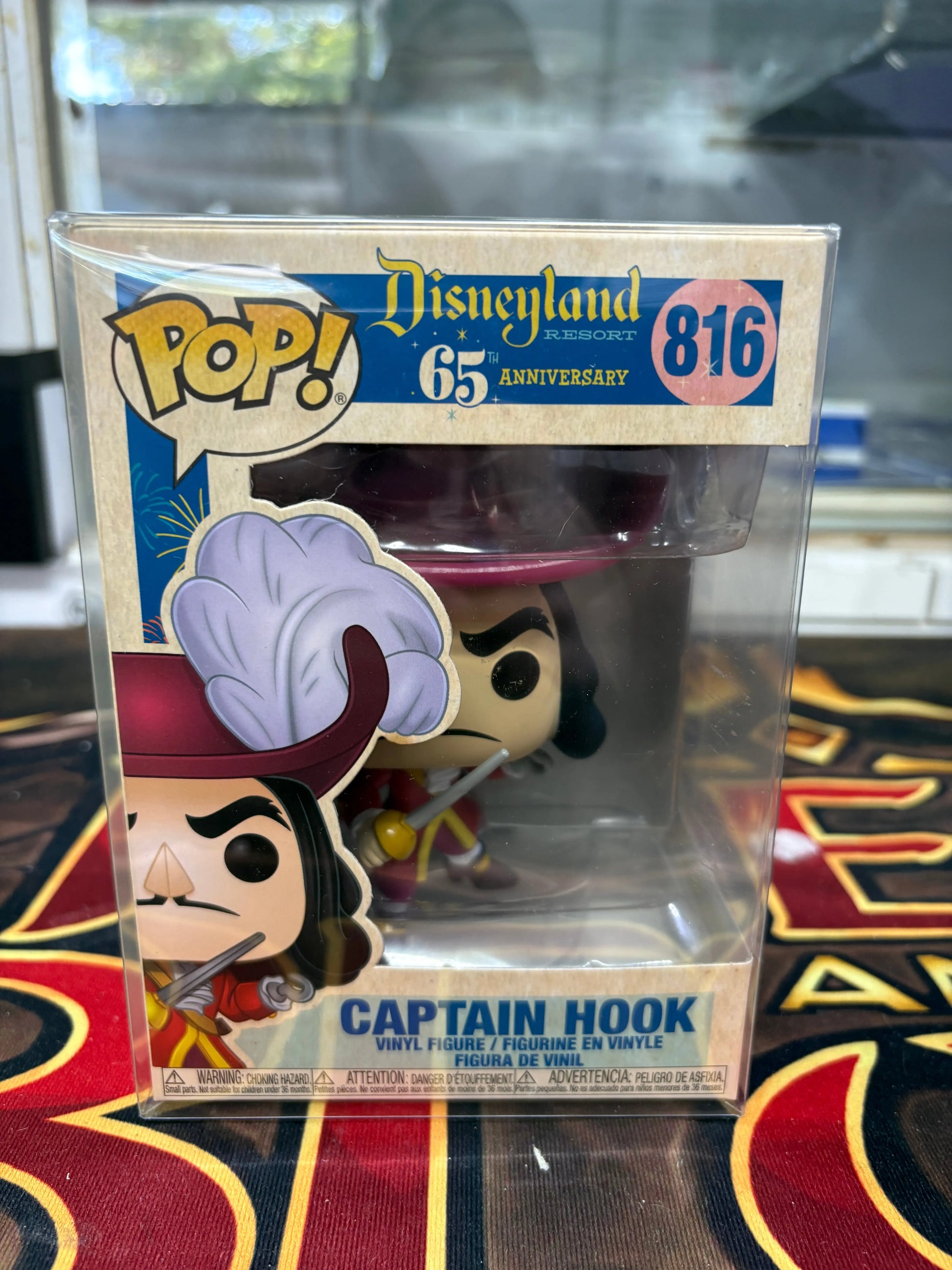 Disney Funko Pop - Captain Hook - Disneyland 65th - No. 816 FRENLY BRICKS - Open 7 Days