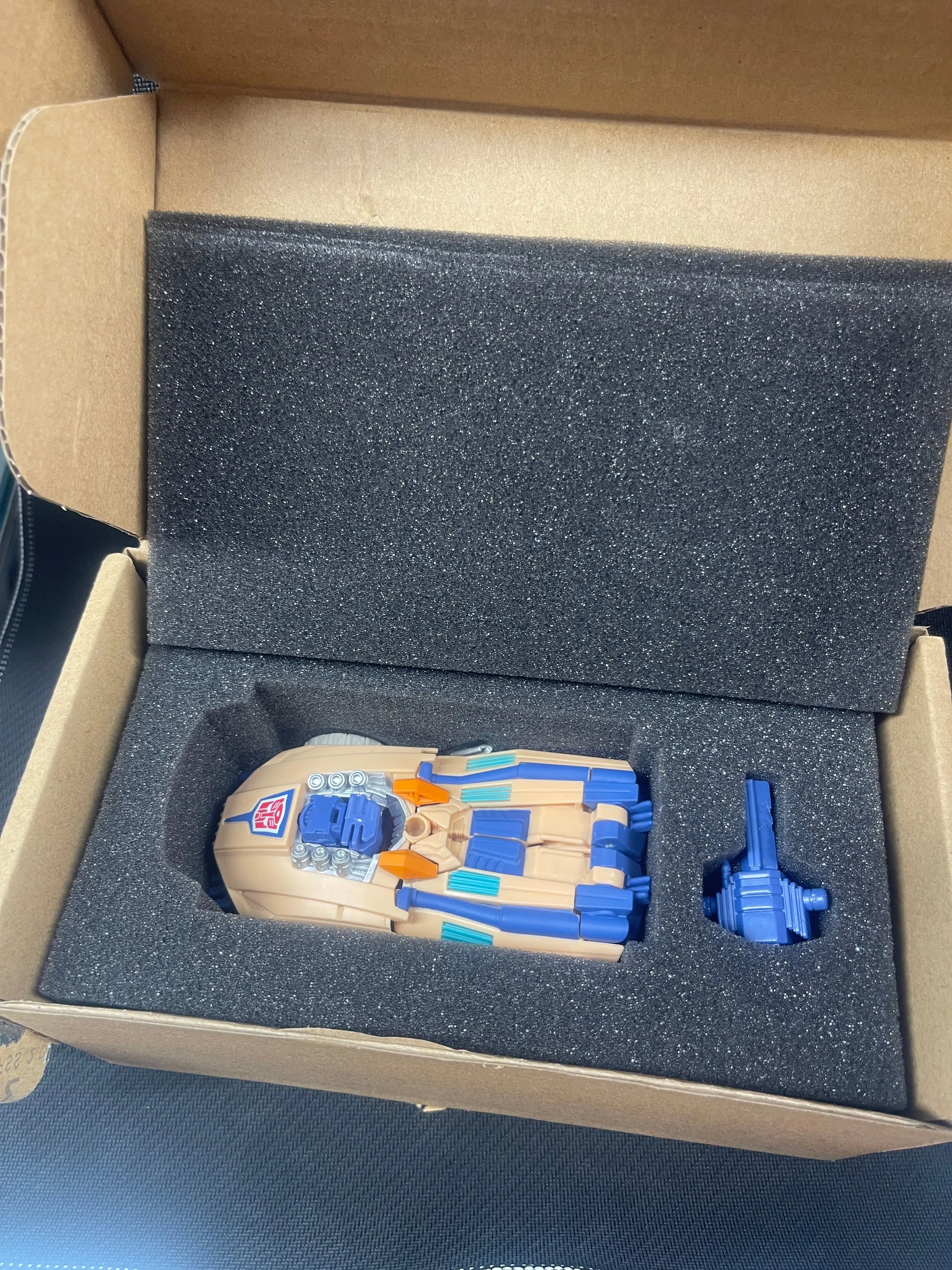 TRANSFORMERS IRONFIST / FISITRON COLLECTORS CLUB TFCC SUBSCRIPTION SERVICE TFSS FRENLY BRICKS - Open 7 Days