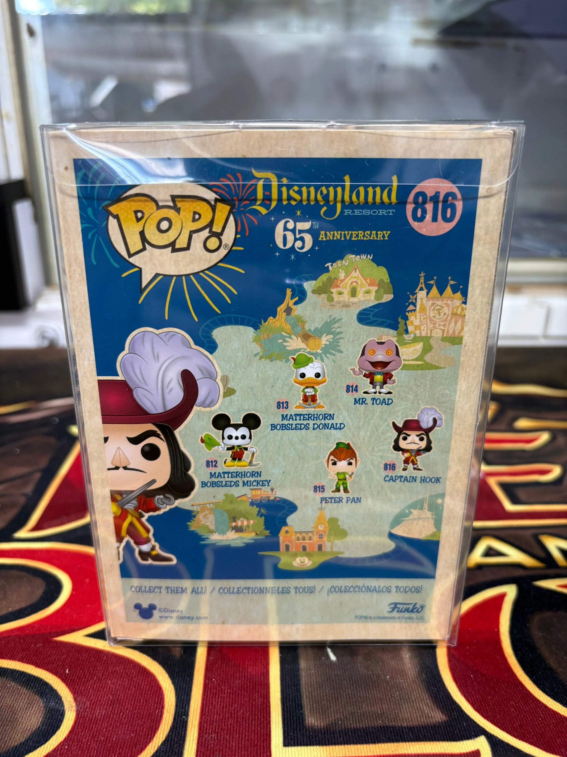 Disney Funko Pop - Captain Hook - Disneyland 65th - No. 816 FRENLY BRICKS - Open 7 Days