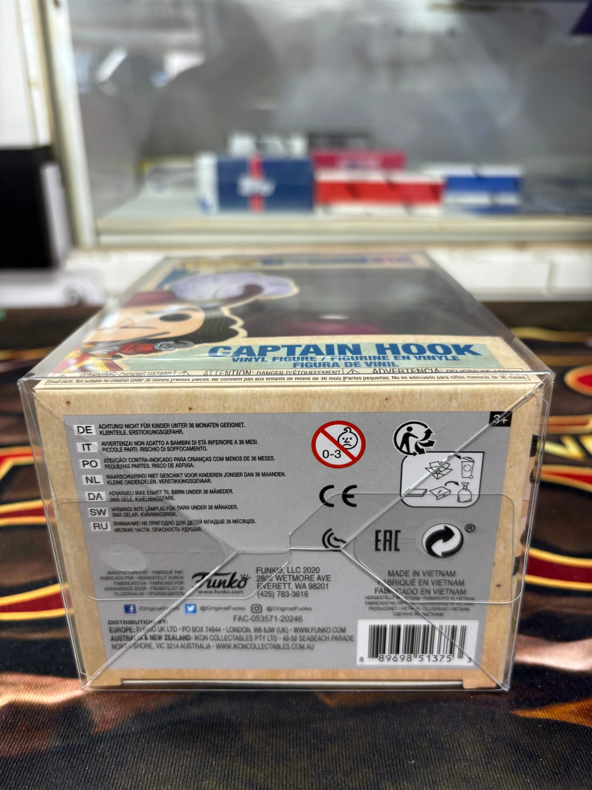 Disney Funko Pop - Captain Hook - Disneyland 65th - No. 816 FRENLY BRICKS - Open 7 Days