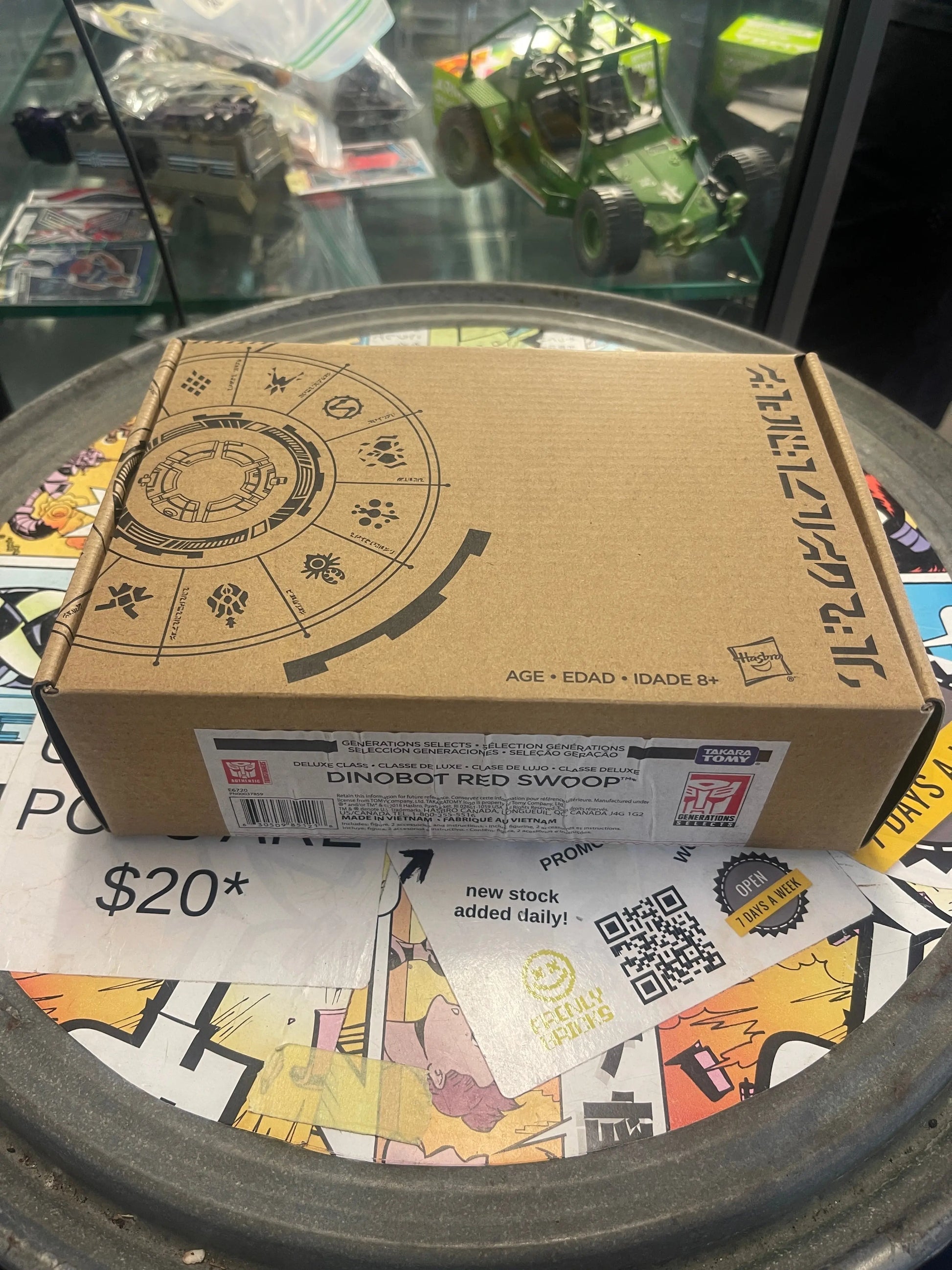 Transformers Generations Selects Deluxe Red Swoop FRENLY BRICKS - Open 7 Days