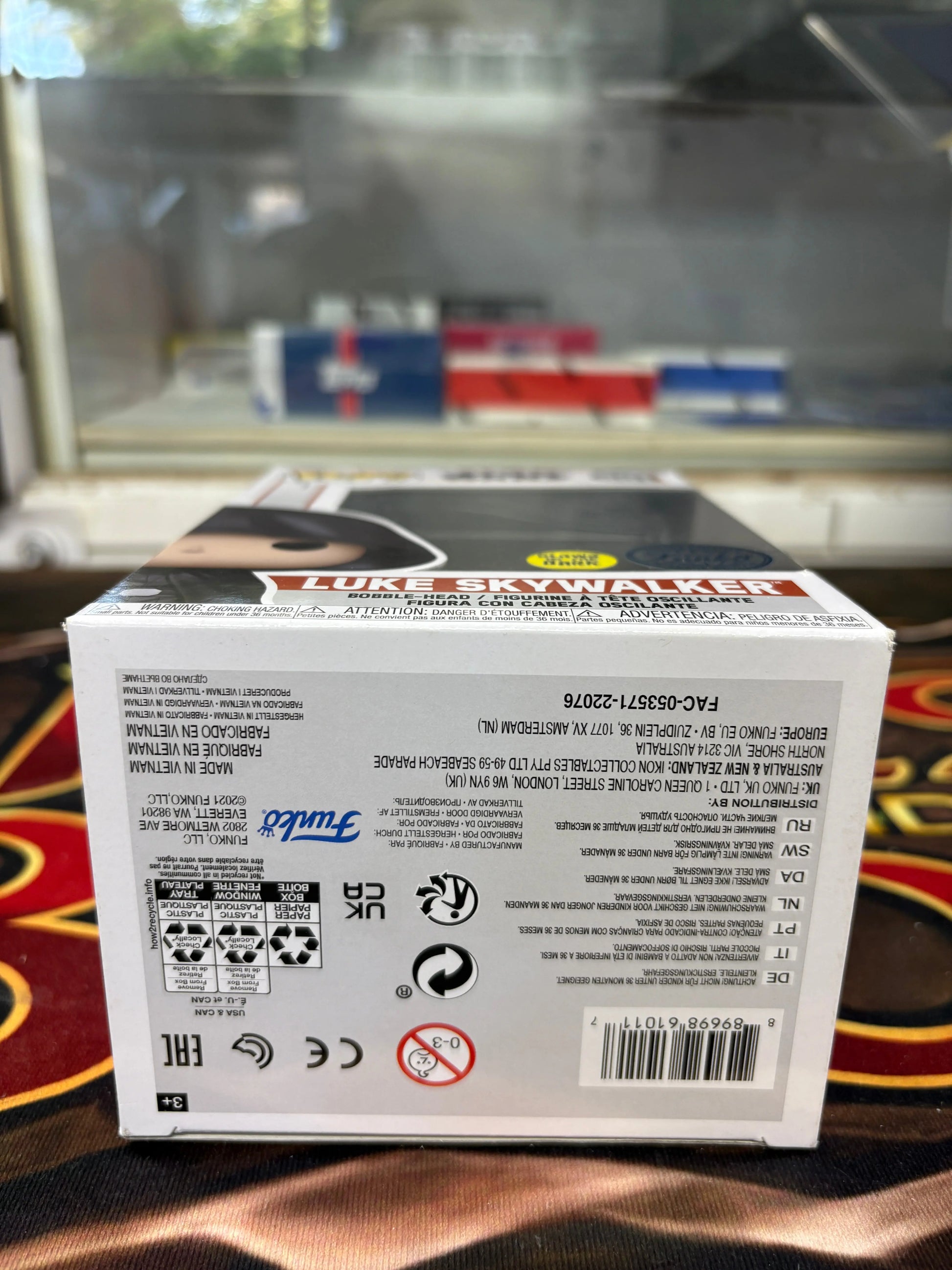 Funko Pop! Star Wars - Luke Skywalker GITD #501 FRENLY BRICKS - Open 7 Days