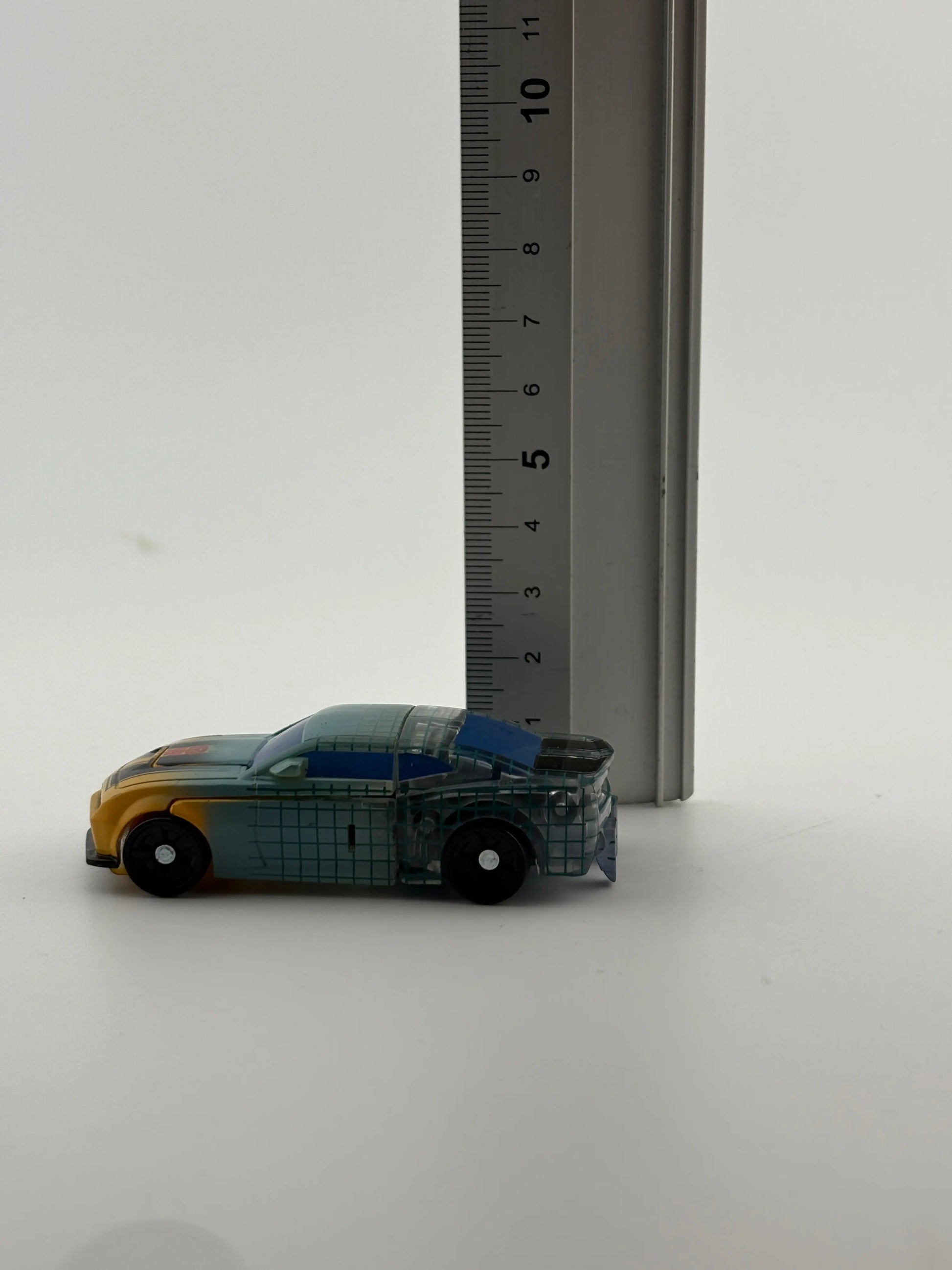 2011 Transformers Dark of the Moon The Scan Series Bumblebee Toy R Us Loose FRENLY BRICKS - Open 7 Days