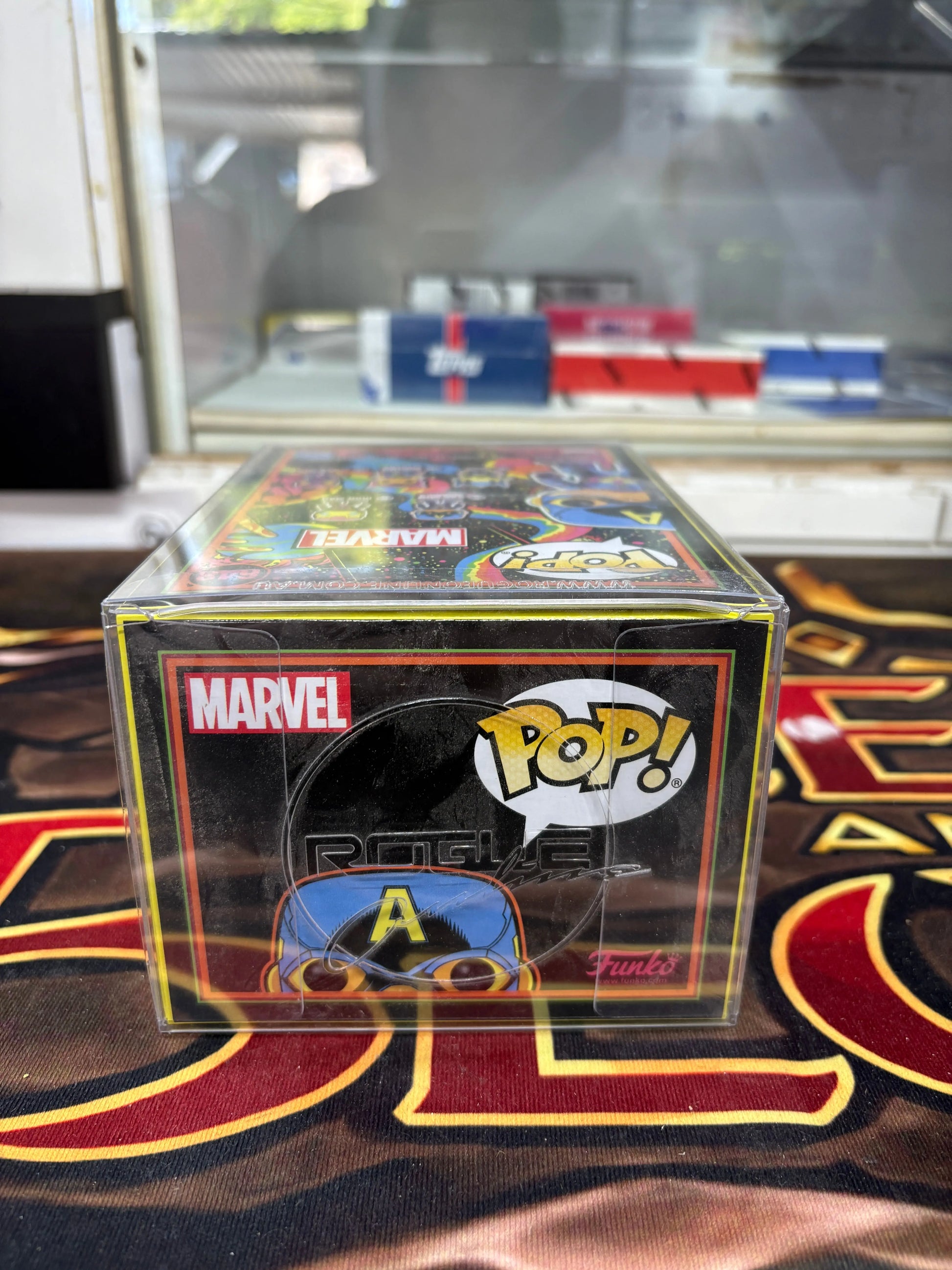 Captain America Funko Pop! Vinyl Blacklight #648 Marvel FRENLY BRICKS - Open 7 Days