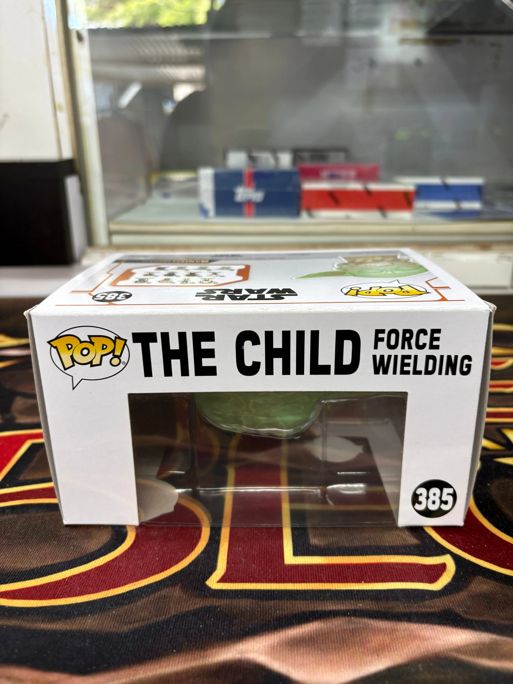 Funko Pop! Star Wars - The Child Force Wielding #385 - The Mandalorian FRENLY BRICKS - Open 7 Days