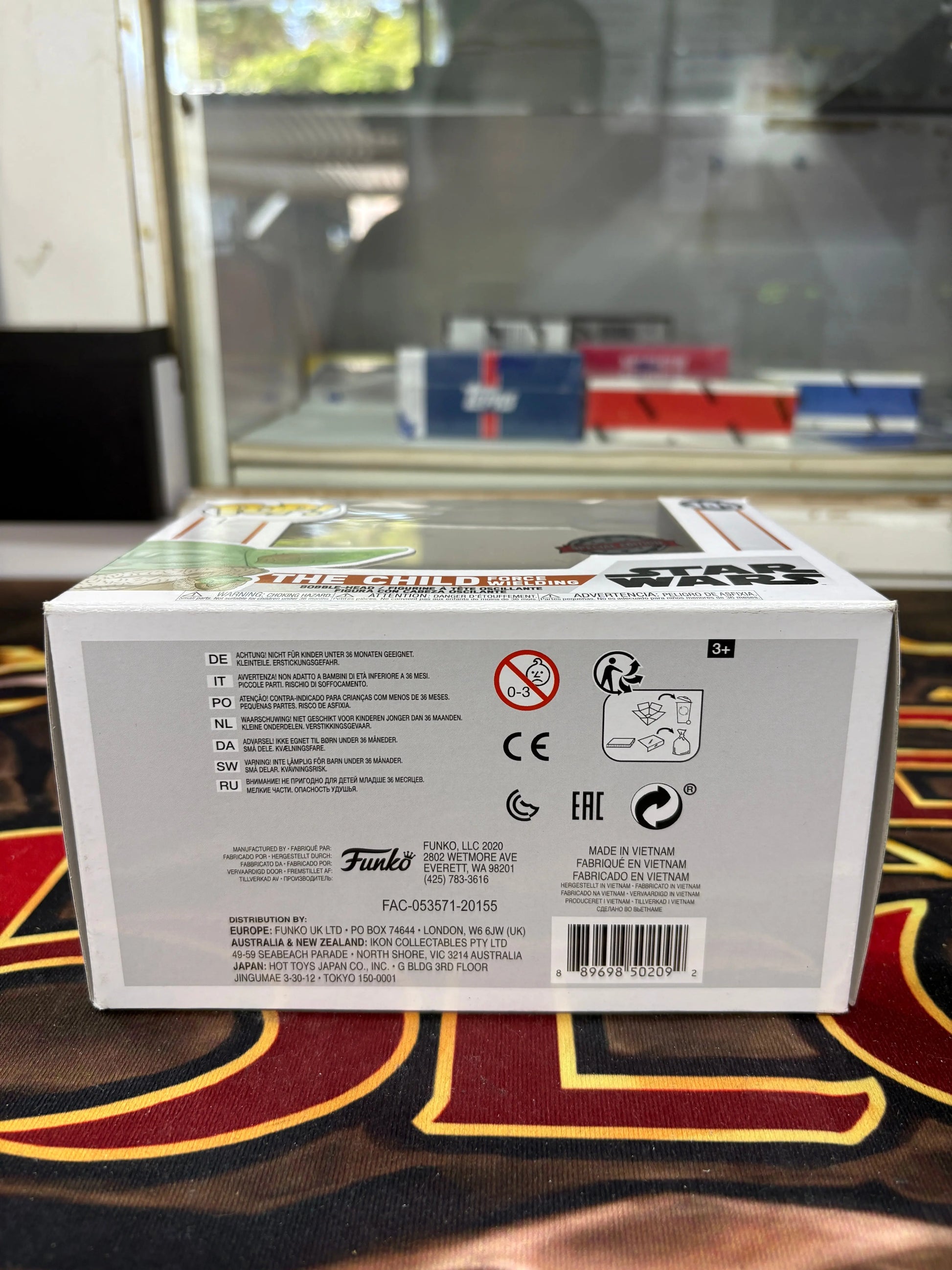 Funko Pop! Star Wars - The Child Force Wielding #385 - The Mandalorian FRENLY BRICKS - Open 7 Days