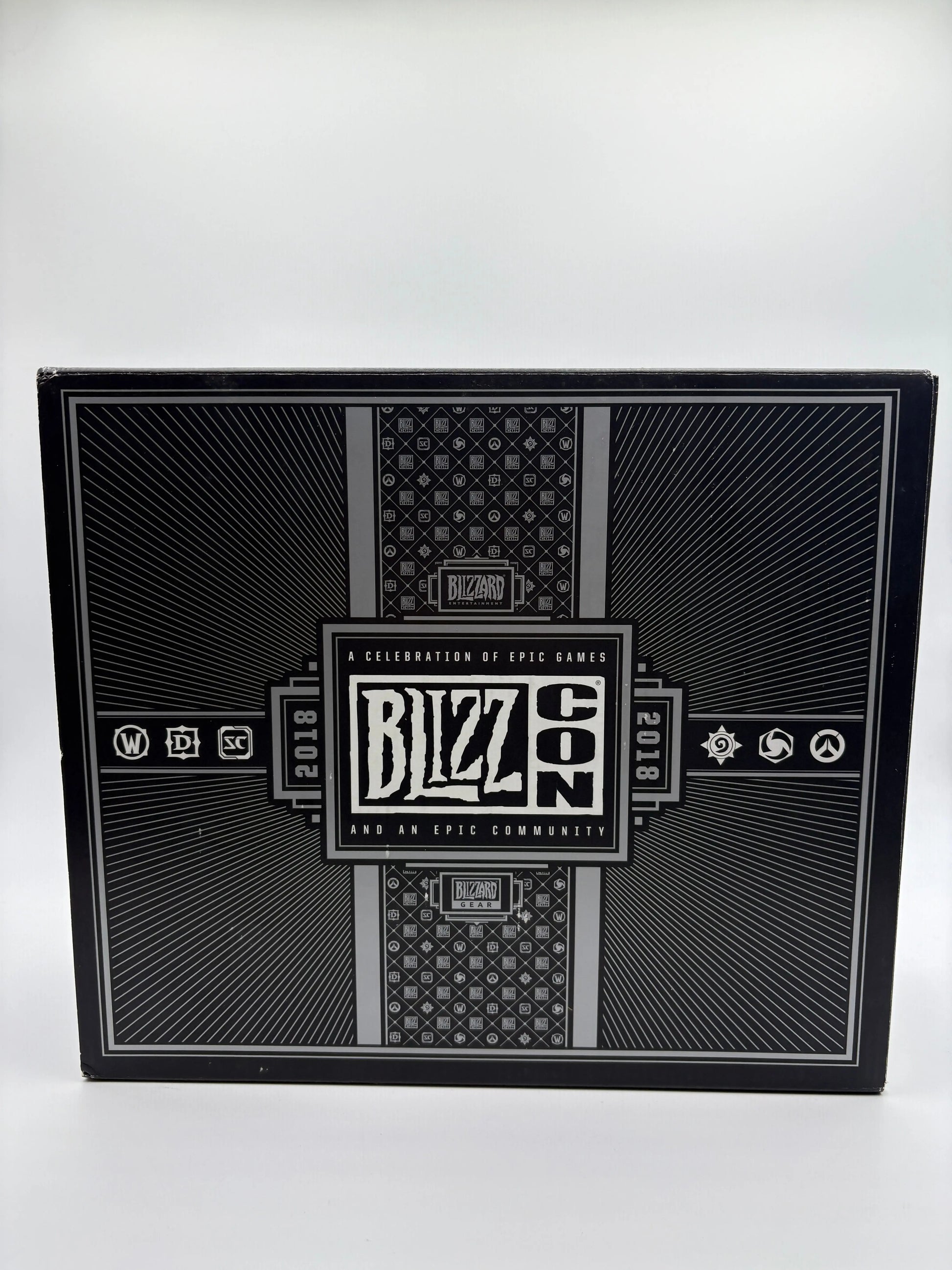 Blizzcon Exclusive 2018 UNOPENED Goody Bag/Box Set Blizzard Rare Collectible New FRENLY BRICKS - Open 7 Days