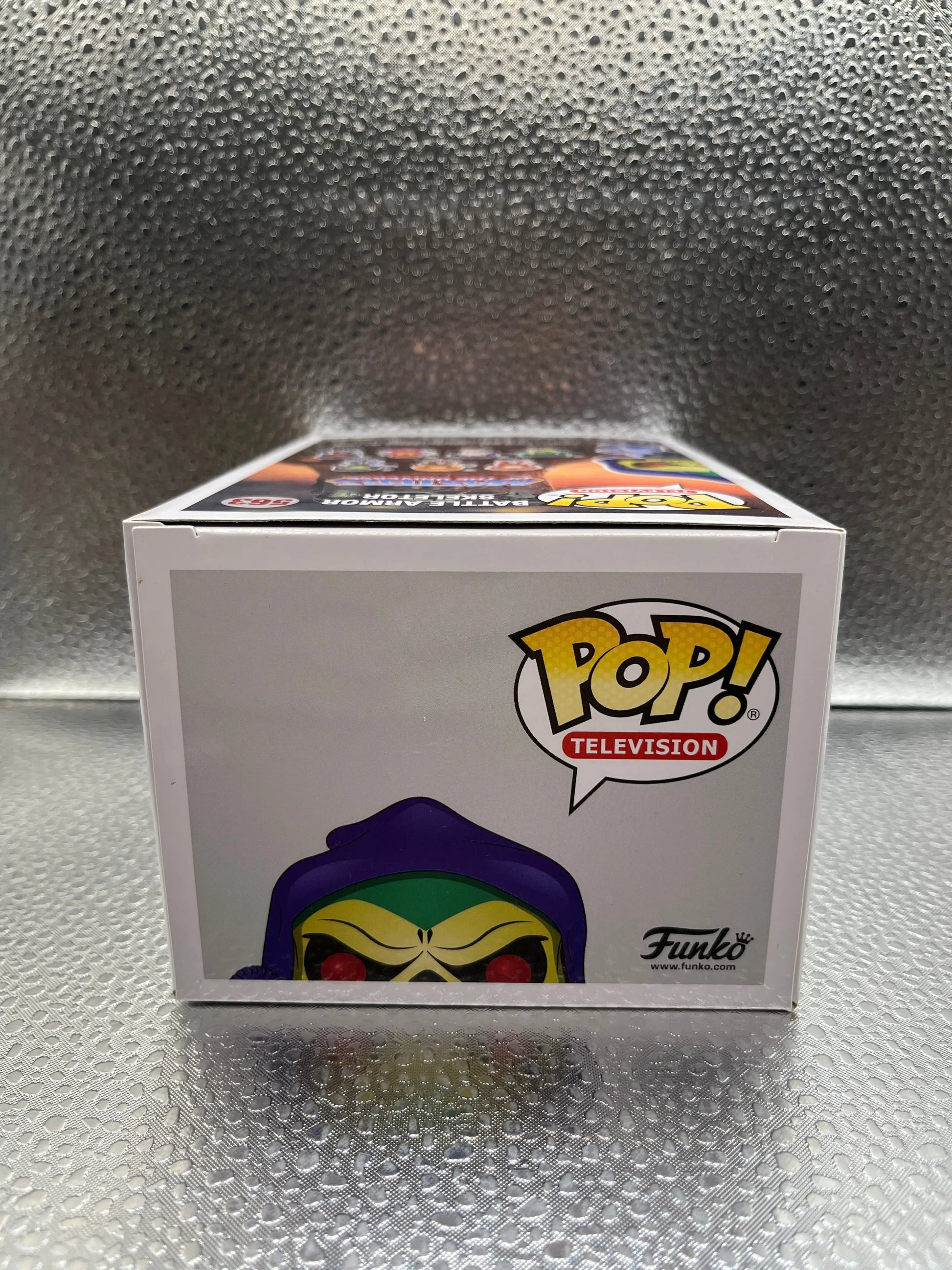 Funko POP Television - MOTU Battle Armor Skeletor #563 (Metallic Version) FRENLY BRICKS - Open 7 Days