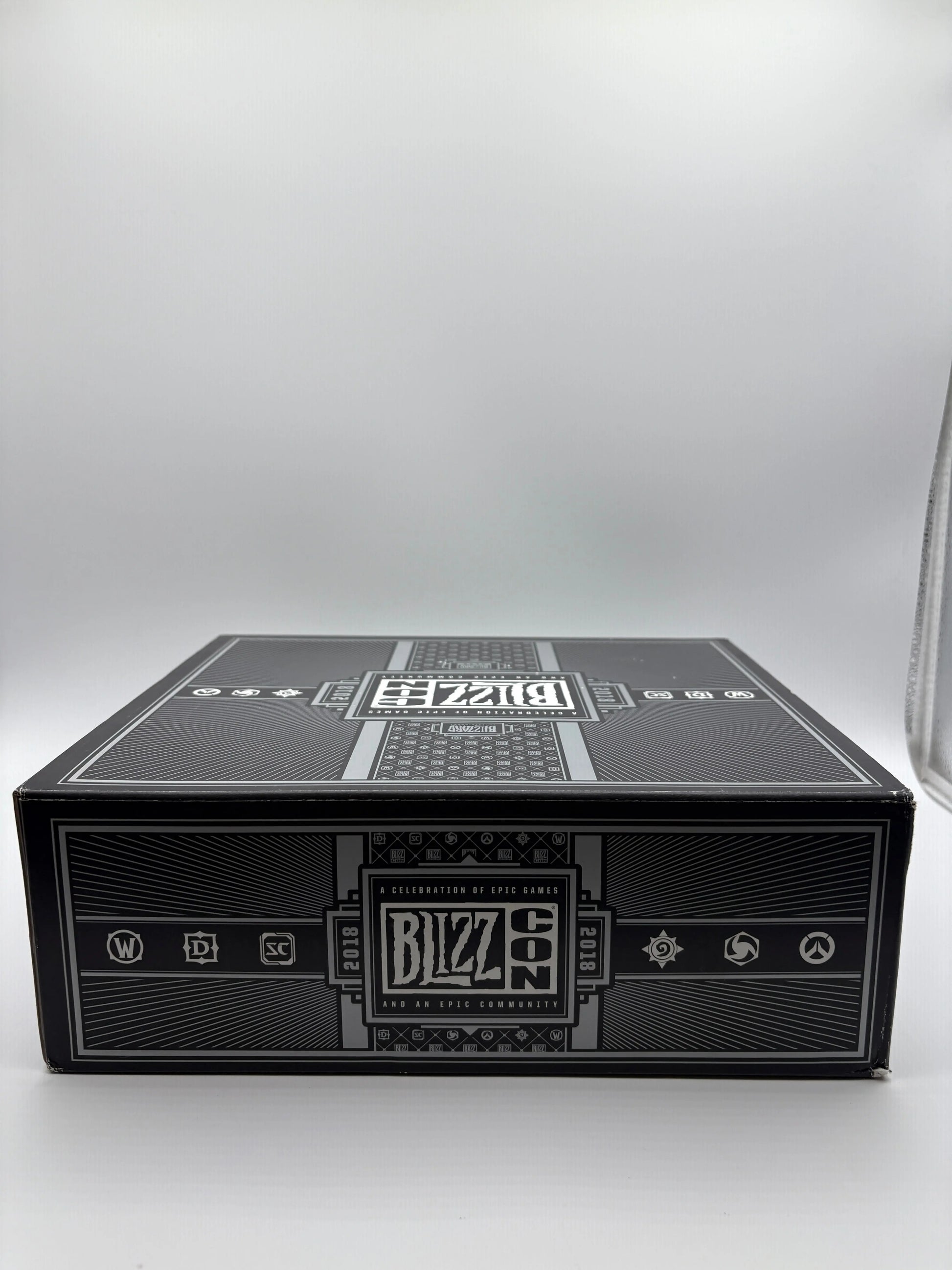 Blizzcon Exclusive 2018 UNOPENED Goody Bag/Box Set Blizzard Rare Collectible New FRENLY BRICKS - Open 7 Days