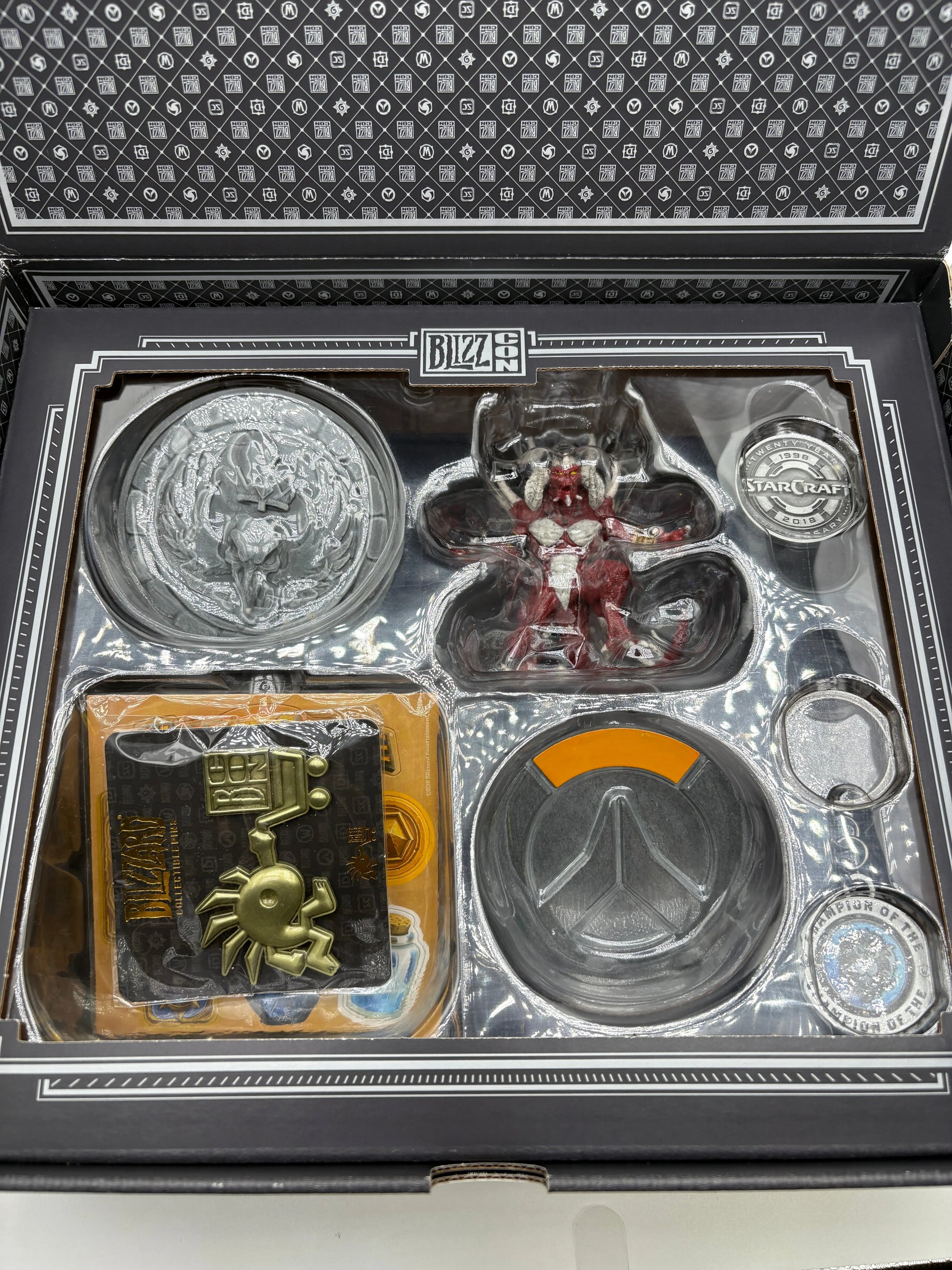 Blizzcon Exclusive 2018 UNOPENED Goody Bag/Box Set Blizzard Rare Collectible New FRENLY BRICKS - Open 7 Days