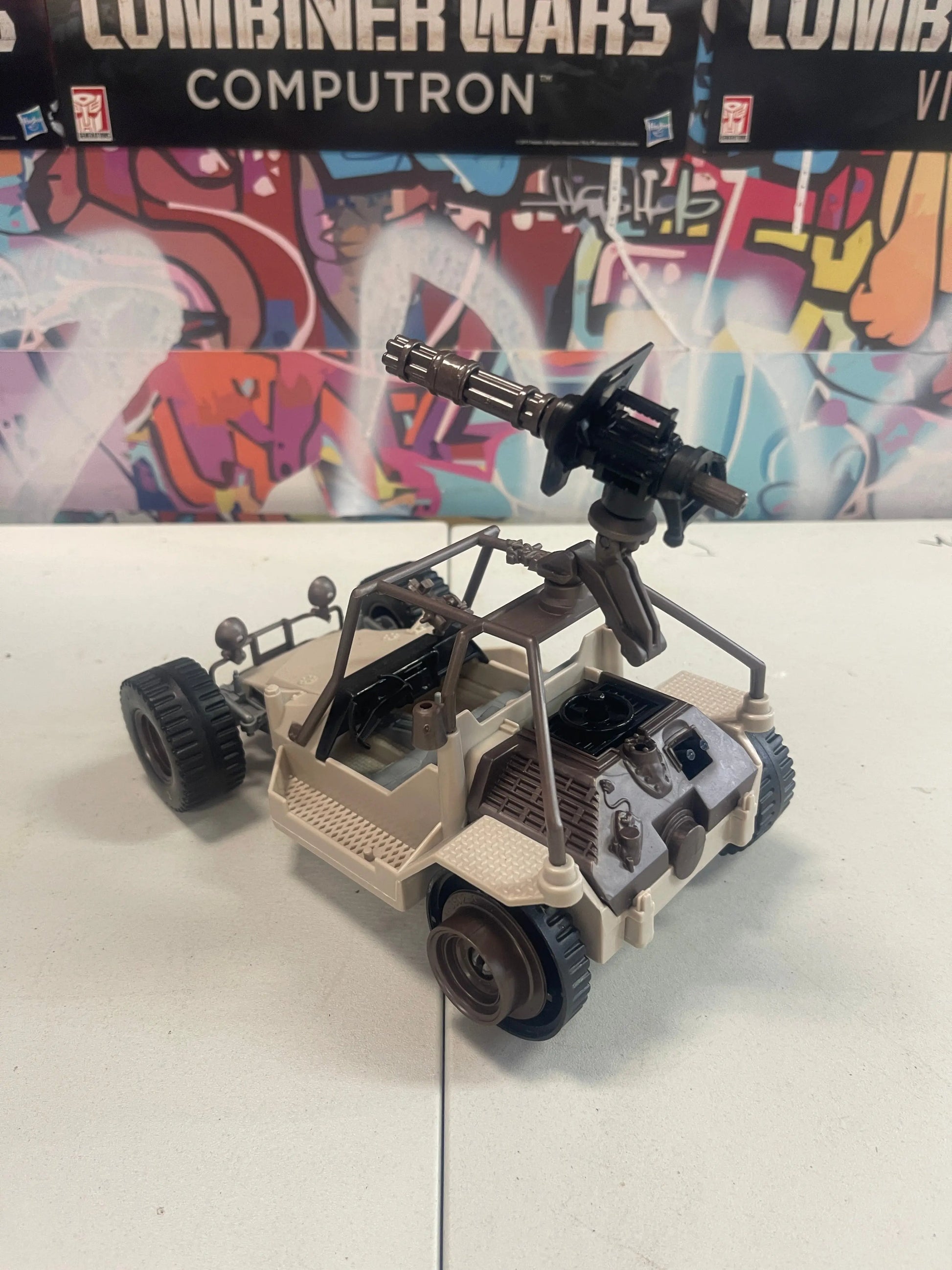 STARGATE ALL TERRAIN CRUISER A.W.E STRIKER (1995) AS IS FRENLY BRICKS - Open 7 Days