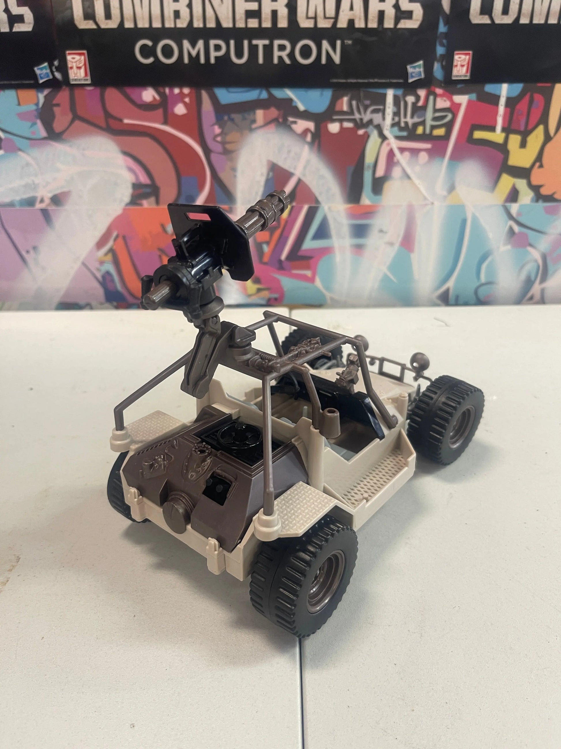 STARGATE ALL TERRAIN CRUISER A.W.E STRIKER (1995) AS IS FRENLY BRICKS - Open 7 Days