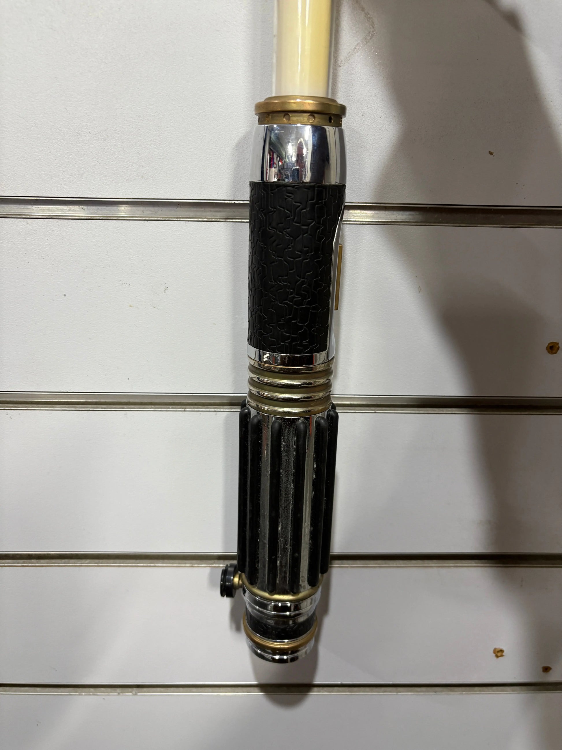 2004 Lucasfilm Master Replicas Mace Windu Light Saber (tested & working) FRENLY BRICKS - Open 7 Days