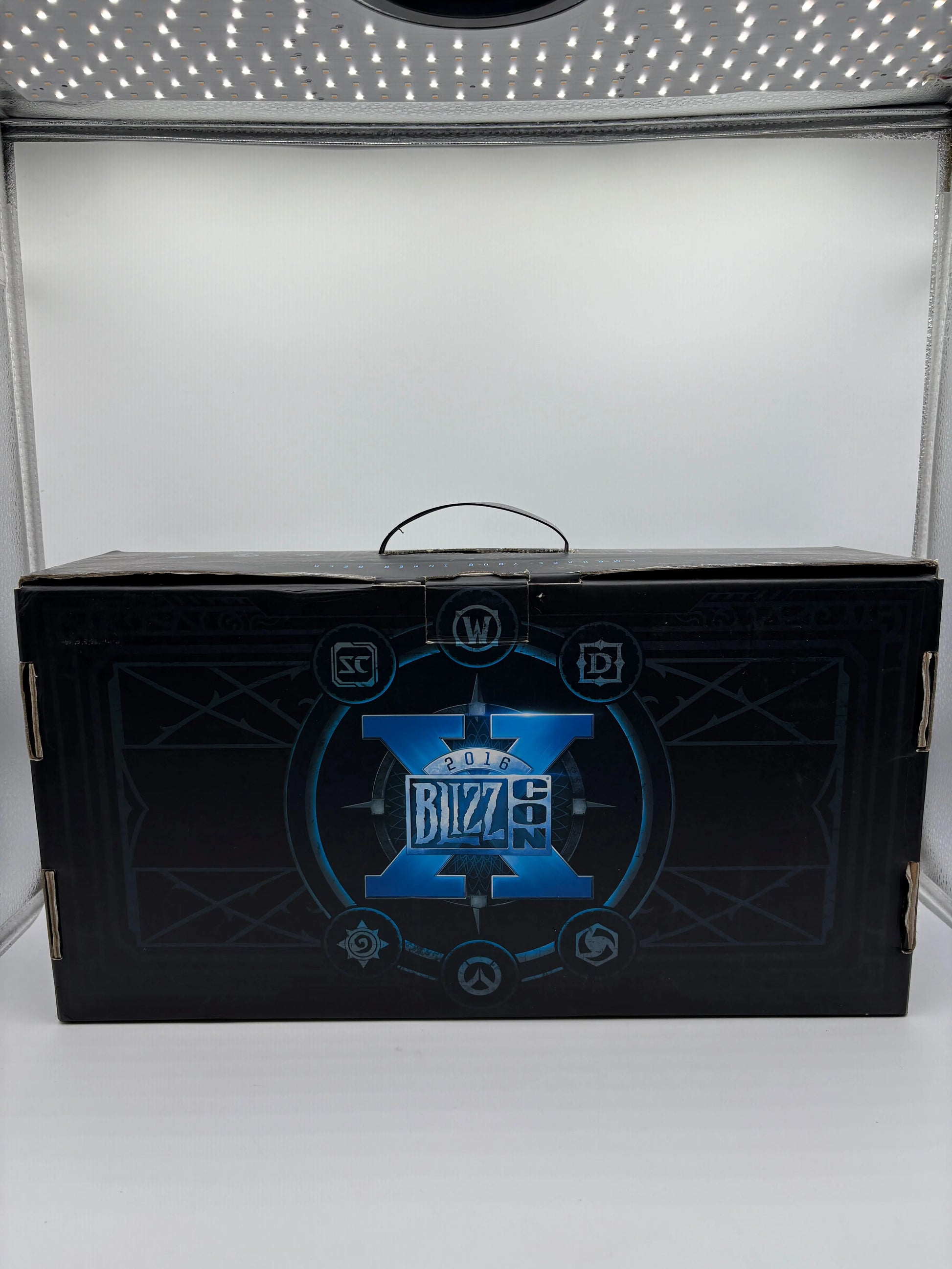 Unused & Complete - Blizzard Blizzcon 2016 Goodie Bag Box FRENLY BRICKS - Open 7 Days