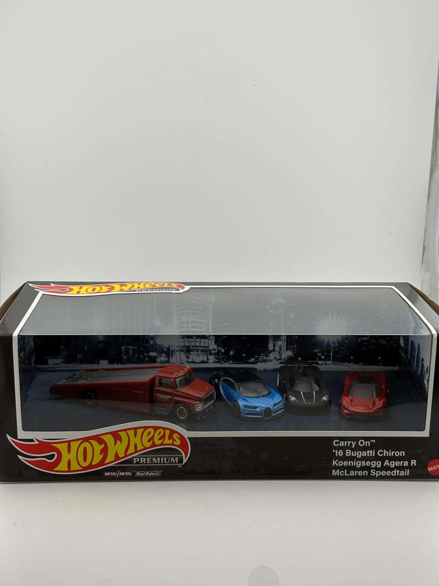 Hot Wheels Premium Carry On 4 Car Set Bugatti McLaren FRENLY BRICKS - Open 7 Days