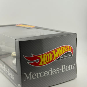 Hot Wheels Premium Mercedes-Benz Carry On 4 Pack New FRENLY BRICKS - Open 7 Days