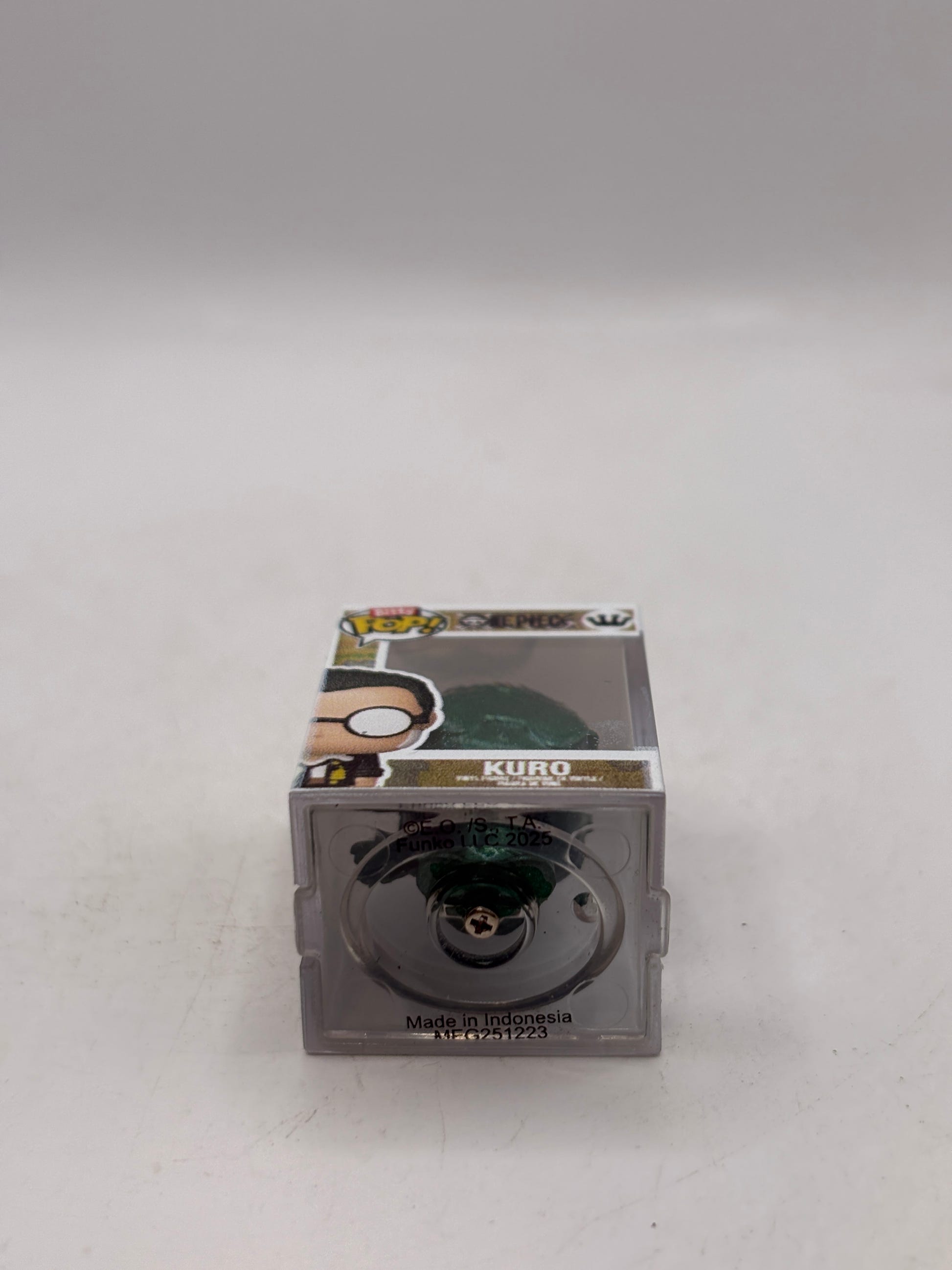 Funko Bitty Pop! One Piece Kuro Glitter Green Hyper Rare 1/32 Chase variant image 6