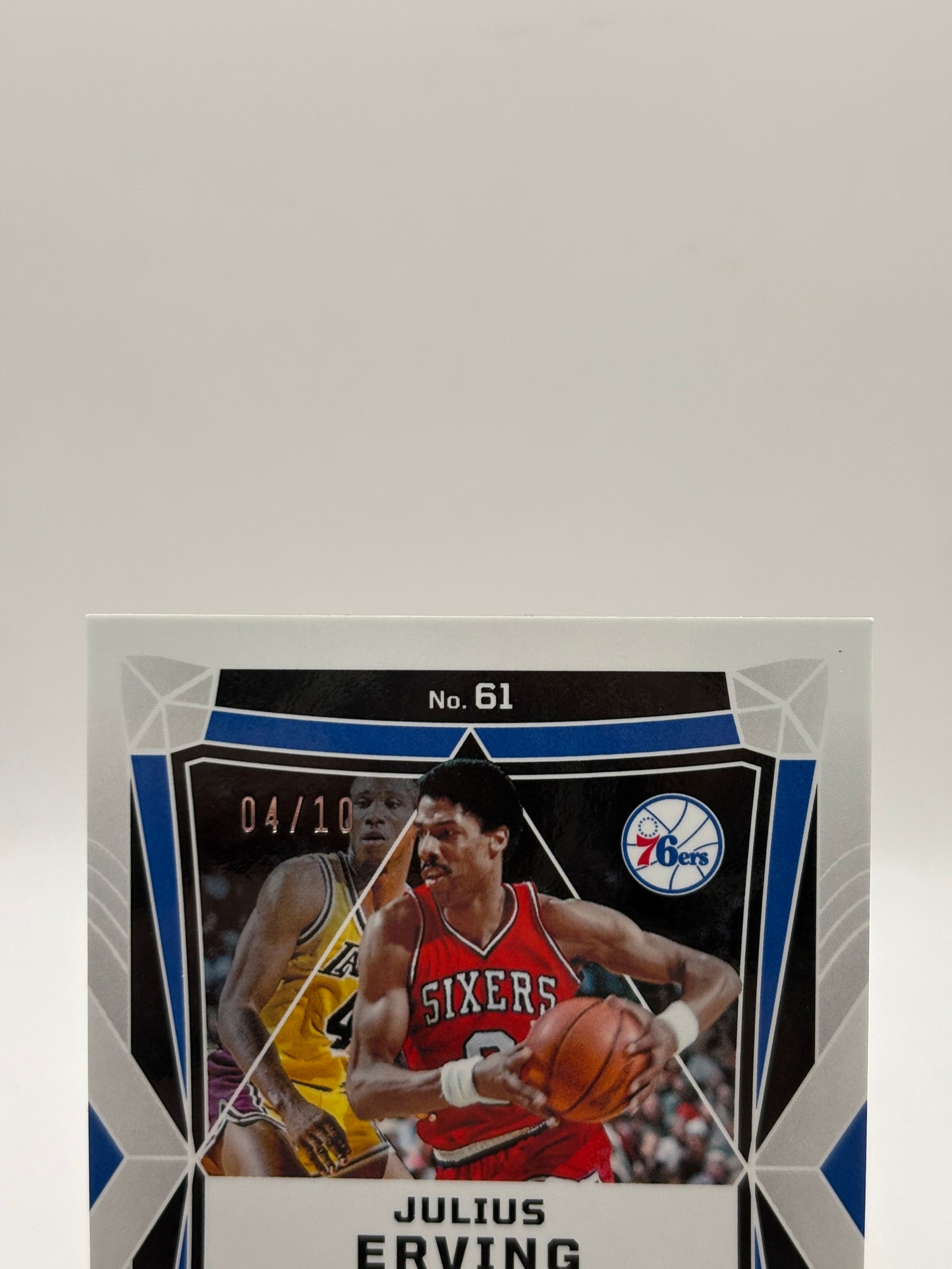 2023-24 Panini Obsidian Basketball #61 Julius Irving 04/10 Mojo