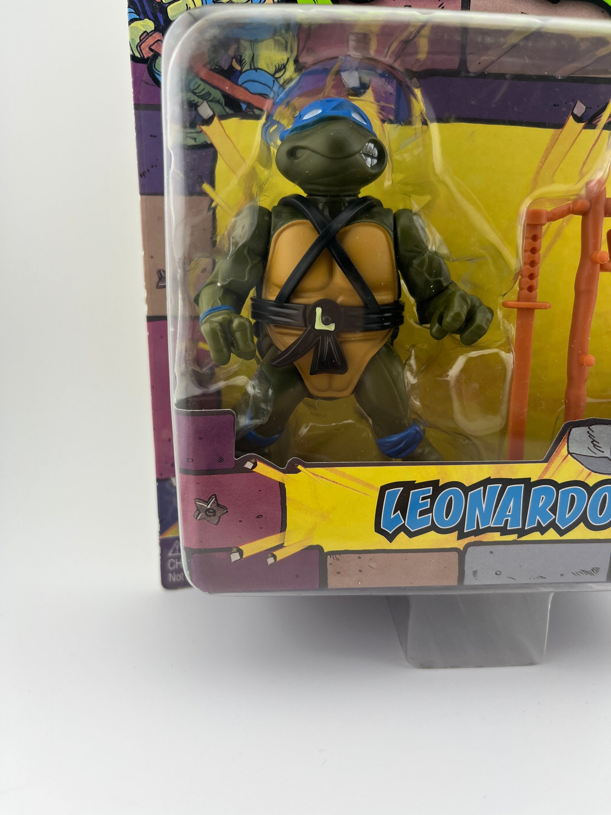 Playmates Classic Teenage Mutant Ninja Turtles TMNT New Reissued 2013 Leonardo FRENLY BRICKS - Open 7 Days