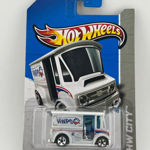 2013 Hot Wheels Treasure Hunt #11 HW City-City Works BREAD BOX White w/Chrome5Sp FRENLY BRICKS - Open 7 Days