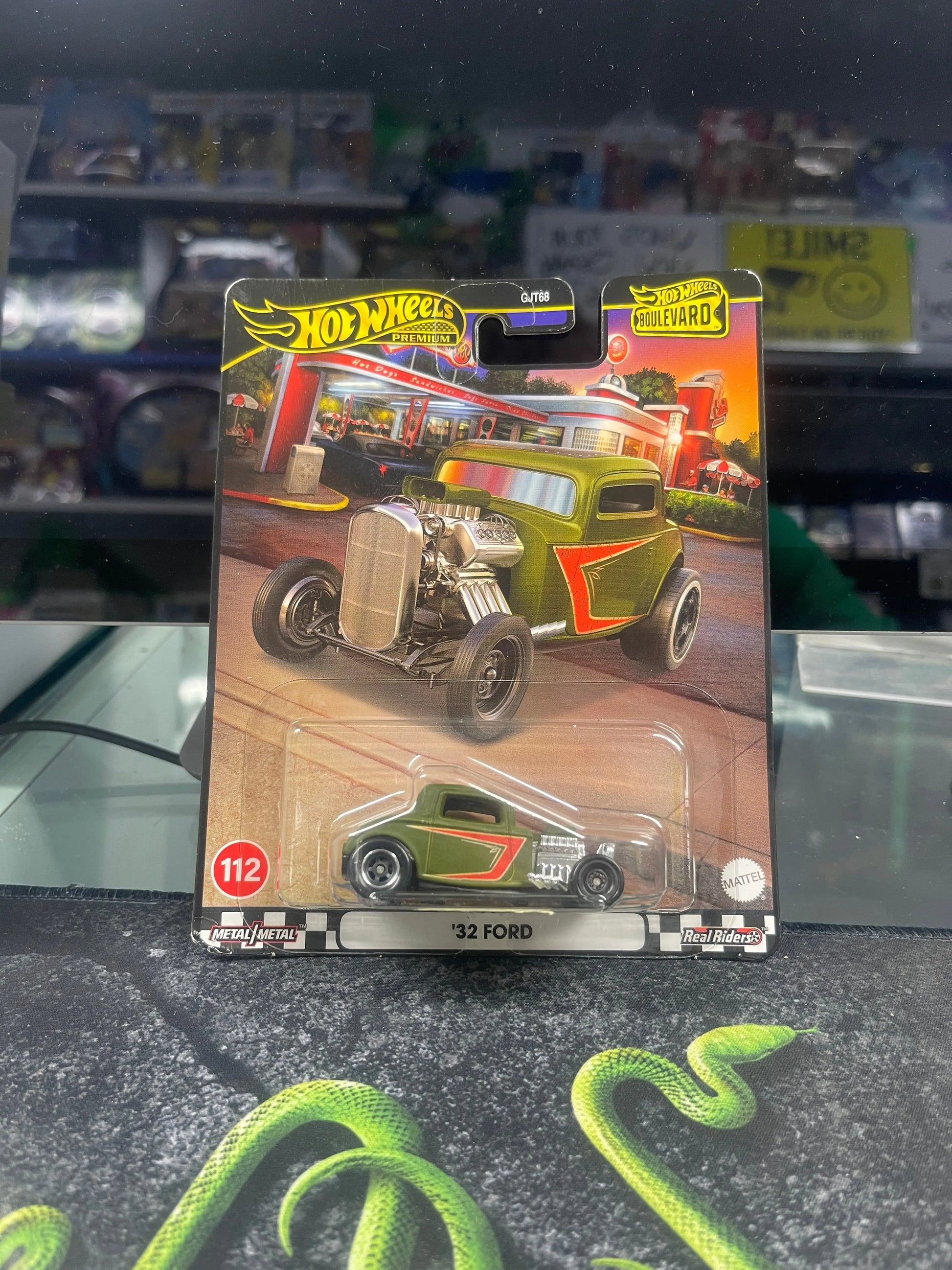 Hot Wheels Premium 1:64 Boulevard 2024 32 Ford FRENLY BRICKS - Open 7 Days