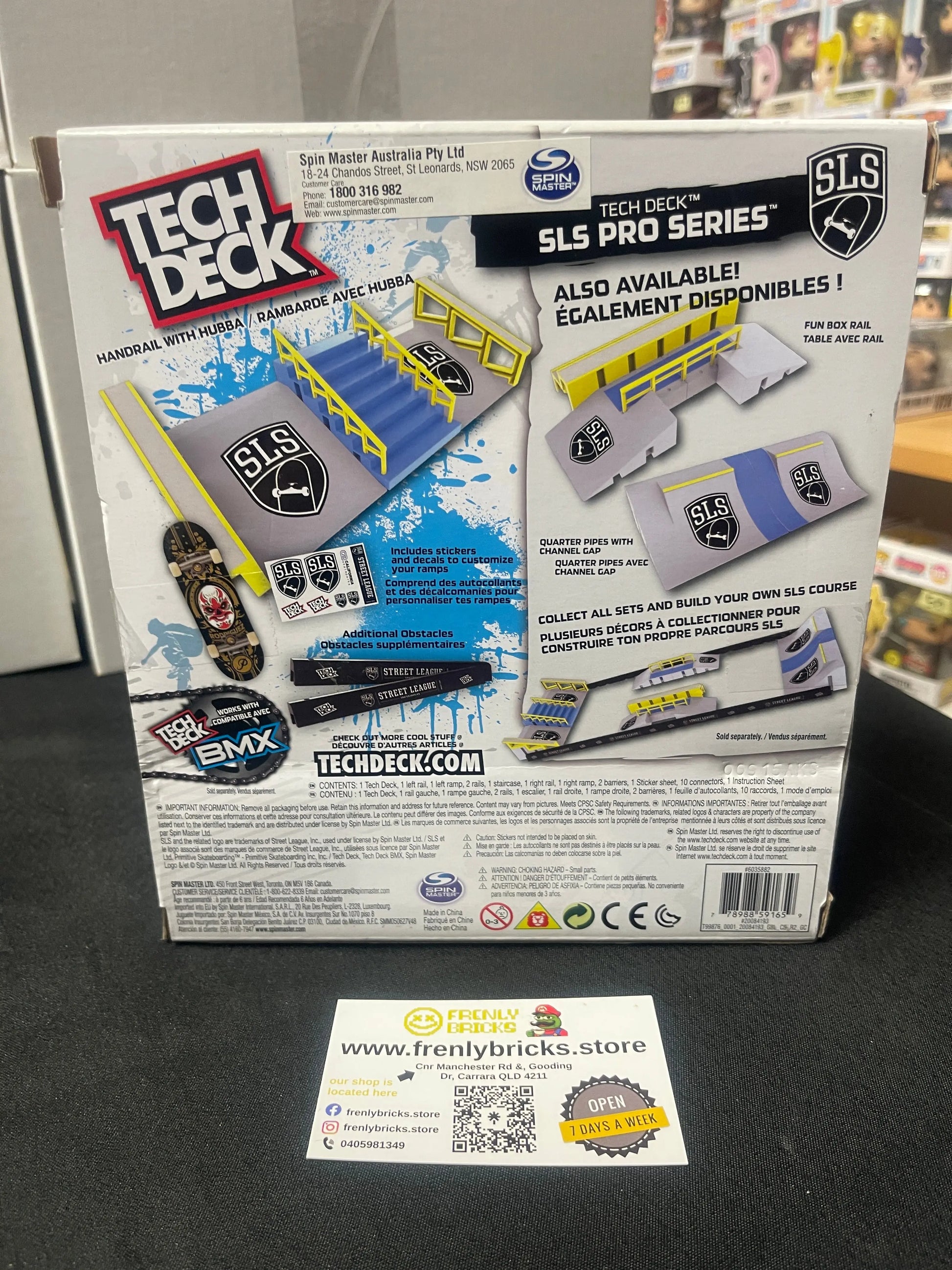 Tech Deck SLS Pro Series Handrail with Hubba FRENLY BRICKS - Open 7 Days