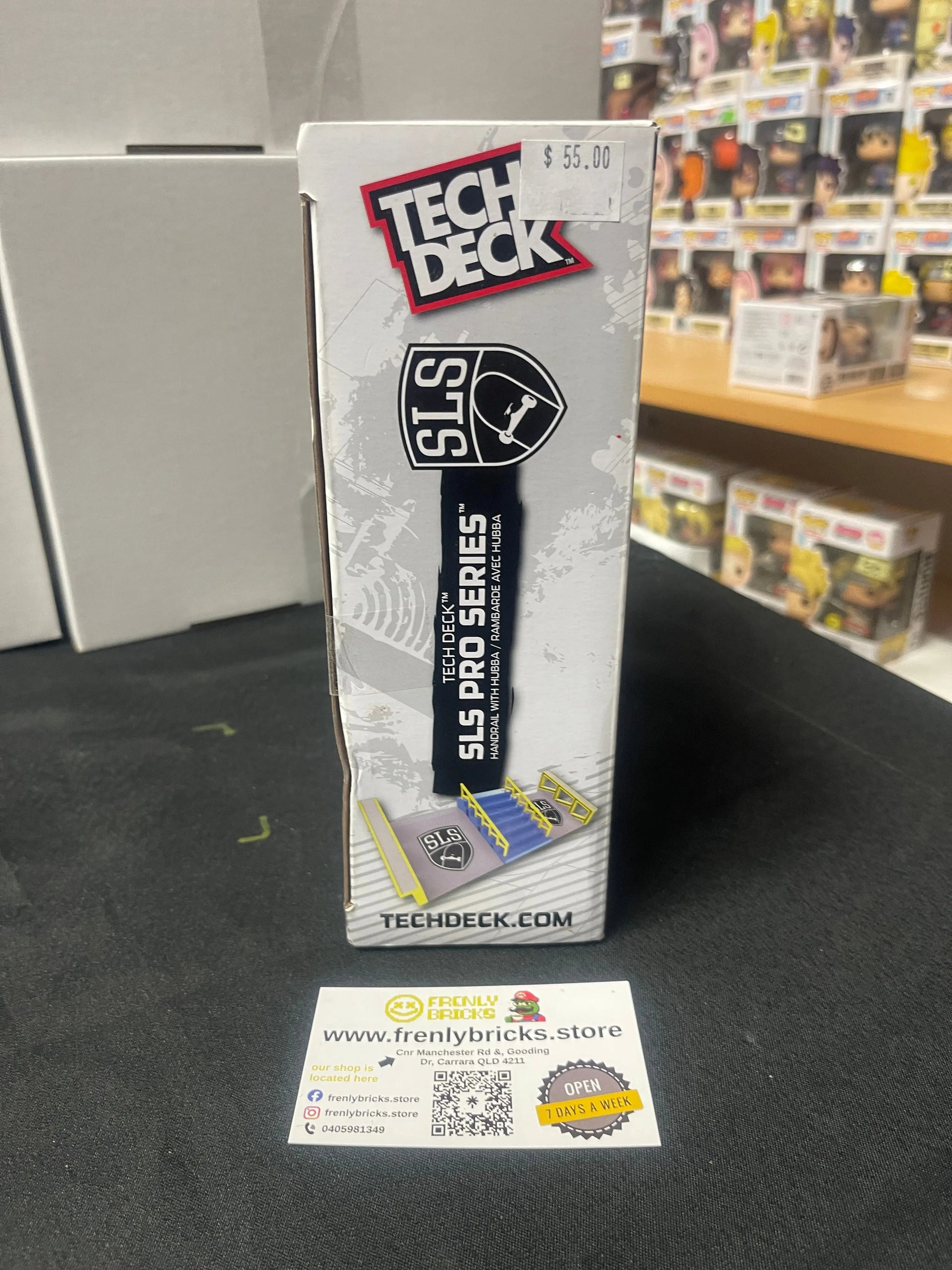 Tech Deck SLS Pro Series Handrail with Hubba FRENLY BRICKS - Open 7 Days