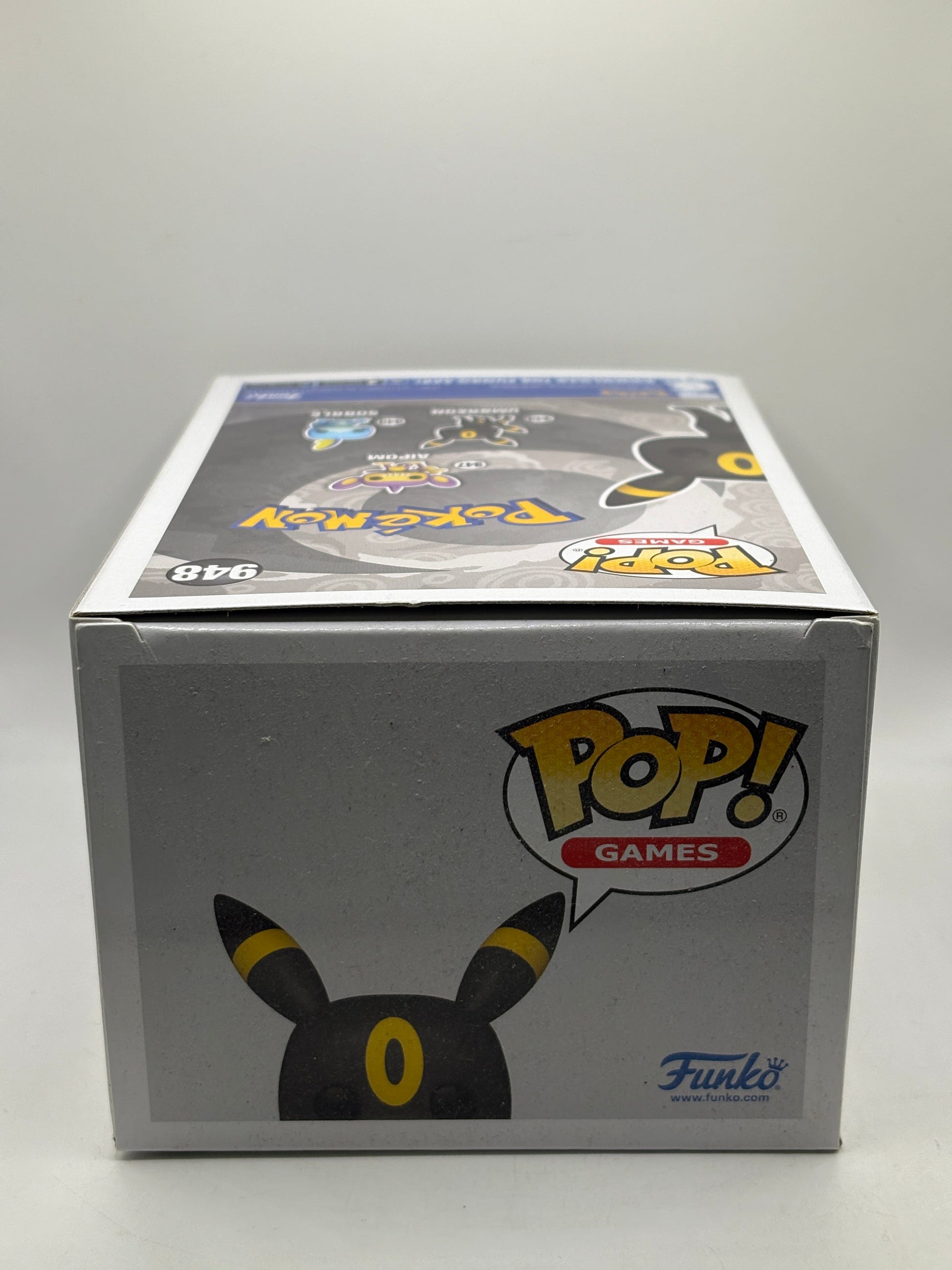 Funko POP! Games Pokemon #948 Umbreon Flocked Special Edition FRENLY BRICKS - Open 7 Days image 5