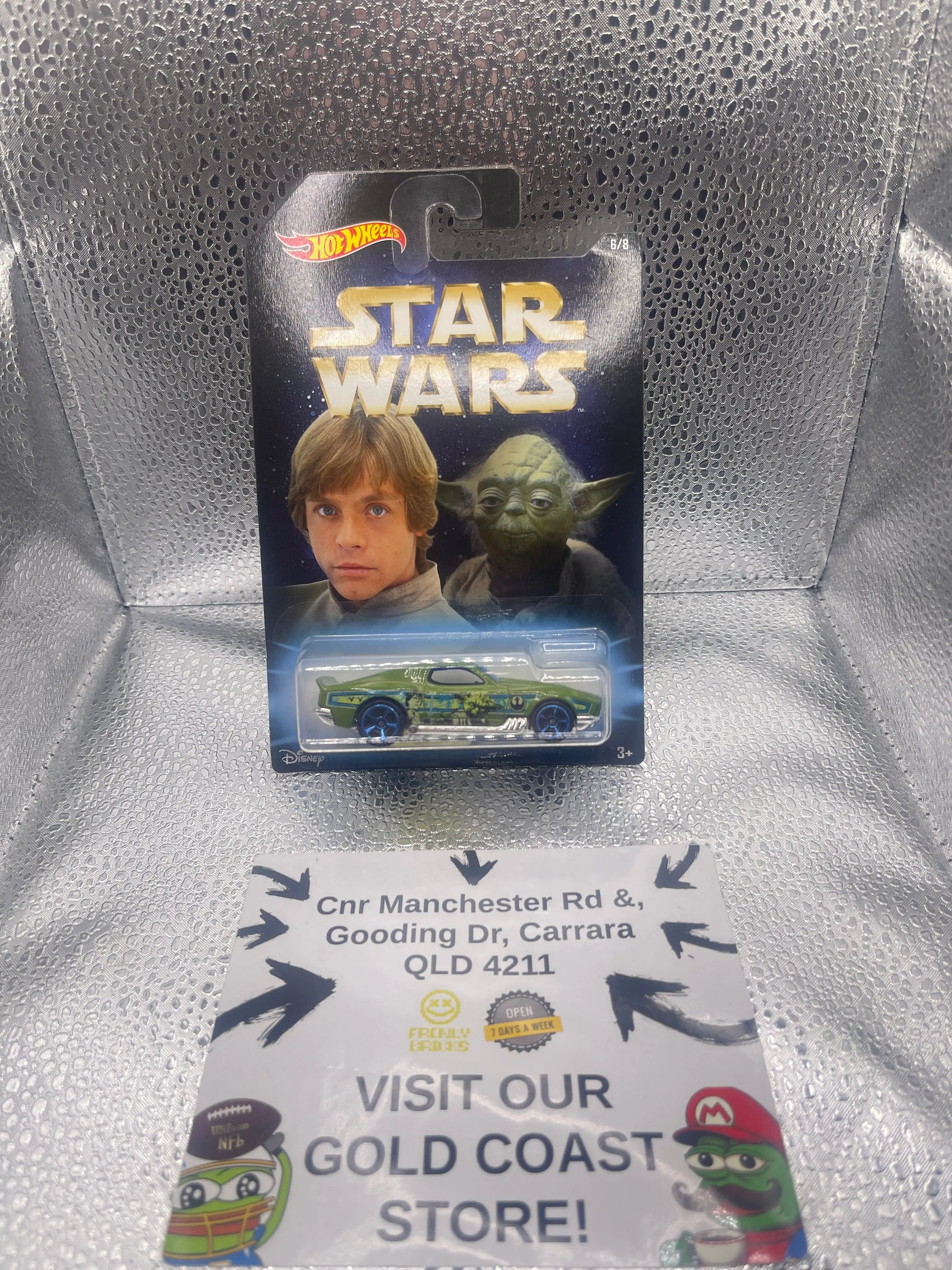 Hot Wheels Star Wars Yoda & Luke Skywalker Blvd Bruiser 6/8 FRENLY BRICKS - Open 7 Days