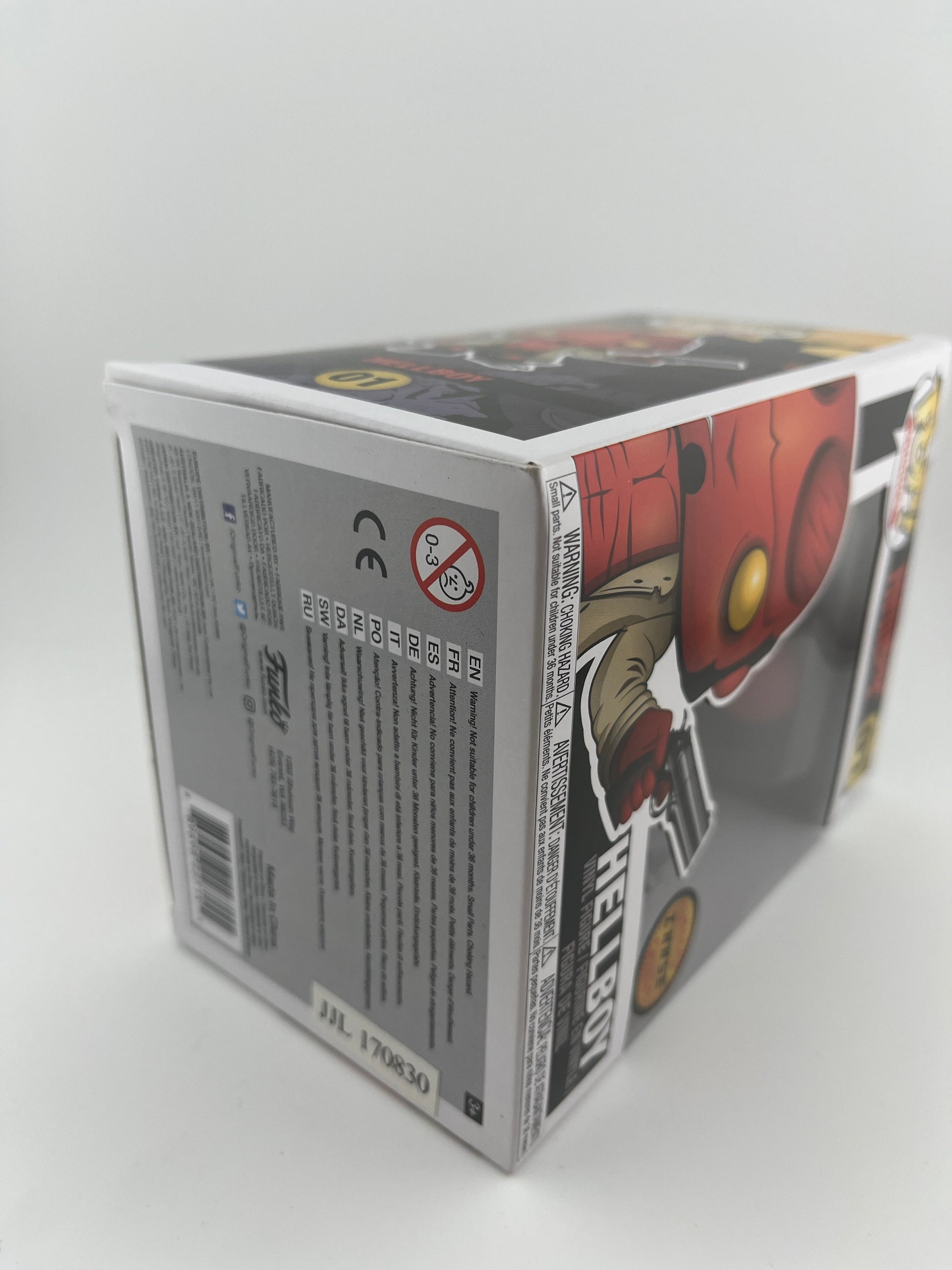 Funko Pop! Vinyl: Hellboy - Hellboy (w/ Jacket) (Chase) #01 +combinedshipping FRENLY BRICKS - Open 7 Days