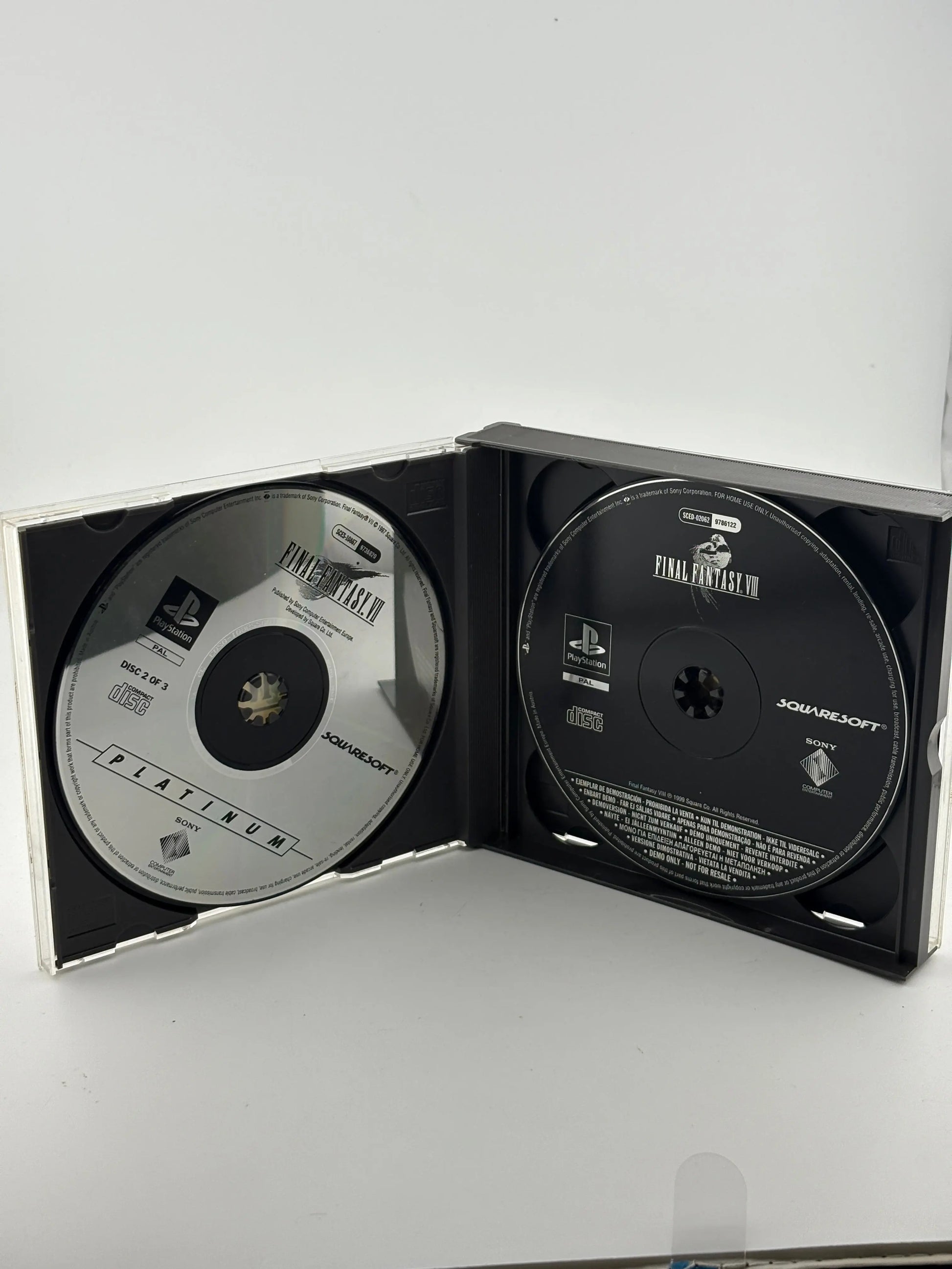 Playstation Platinum Final Fantasy VII (Missing 1 Disc) FRENLY BRICKS - Open 7 Days