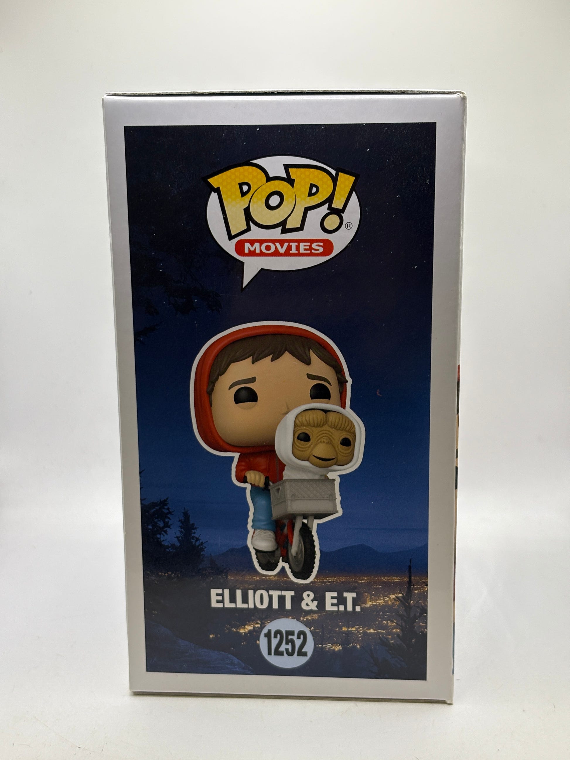 Funko POP! Movies E.T #1252 Elliott & E.T Vinyl Figure image 4