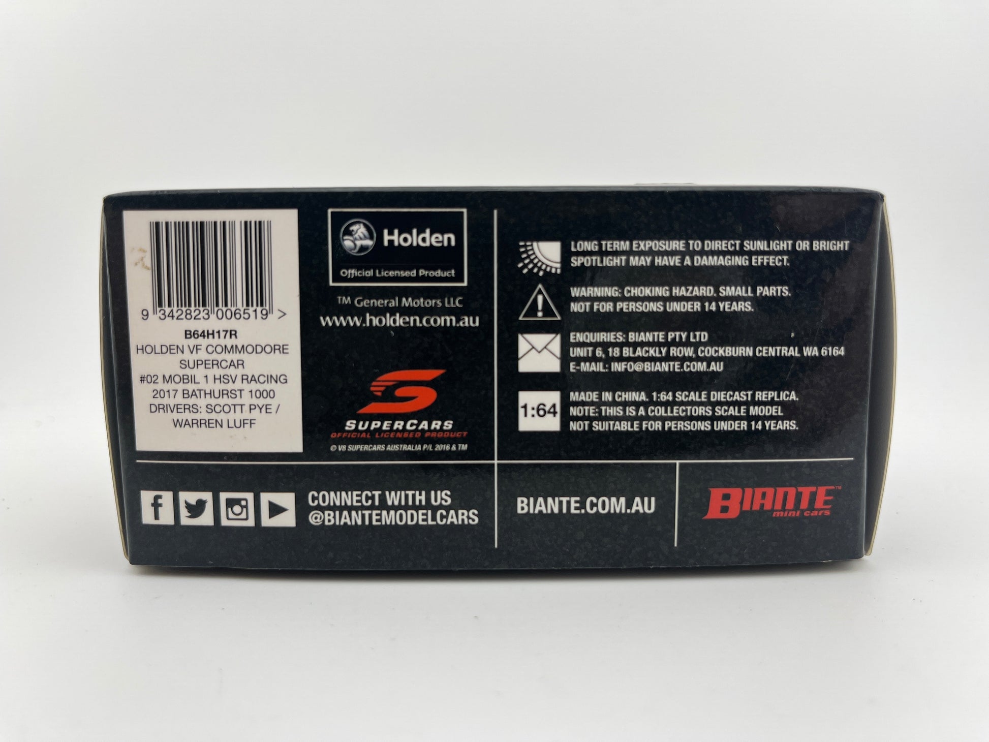 Scott Pye Warren Luff  2017 Bathurst Holden VF Commodore 1/64 model | HRT retro2 FRENLY BRICKS - Open 7 Days