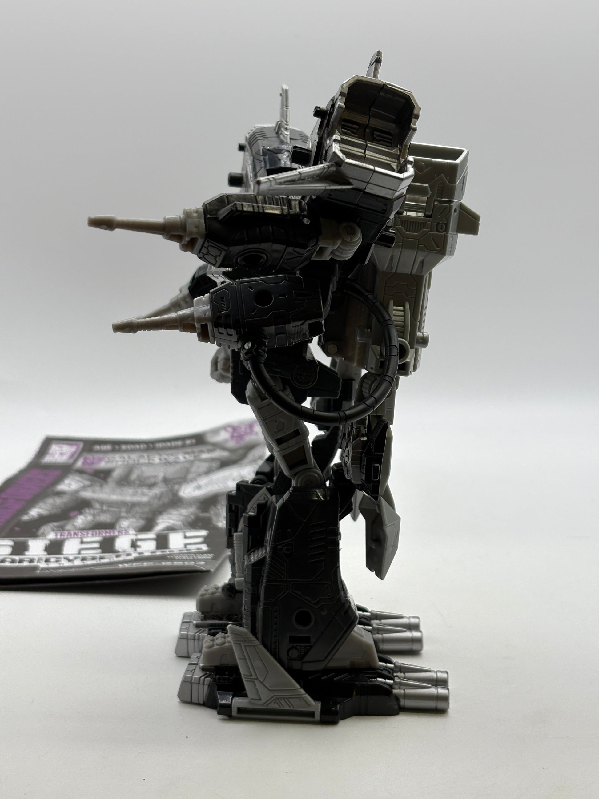 Transformers Legacy Selects Leader Galactic Man Shockwave Loose FRENLY BRICKS - Open 7 Days