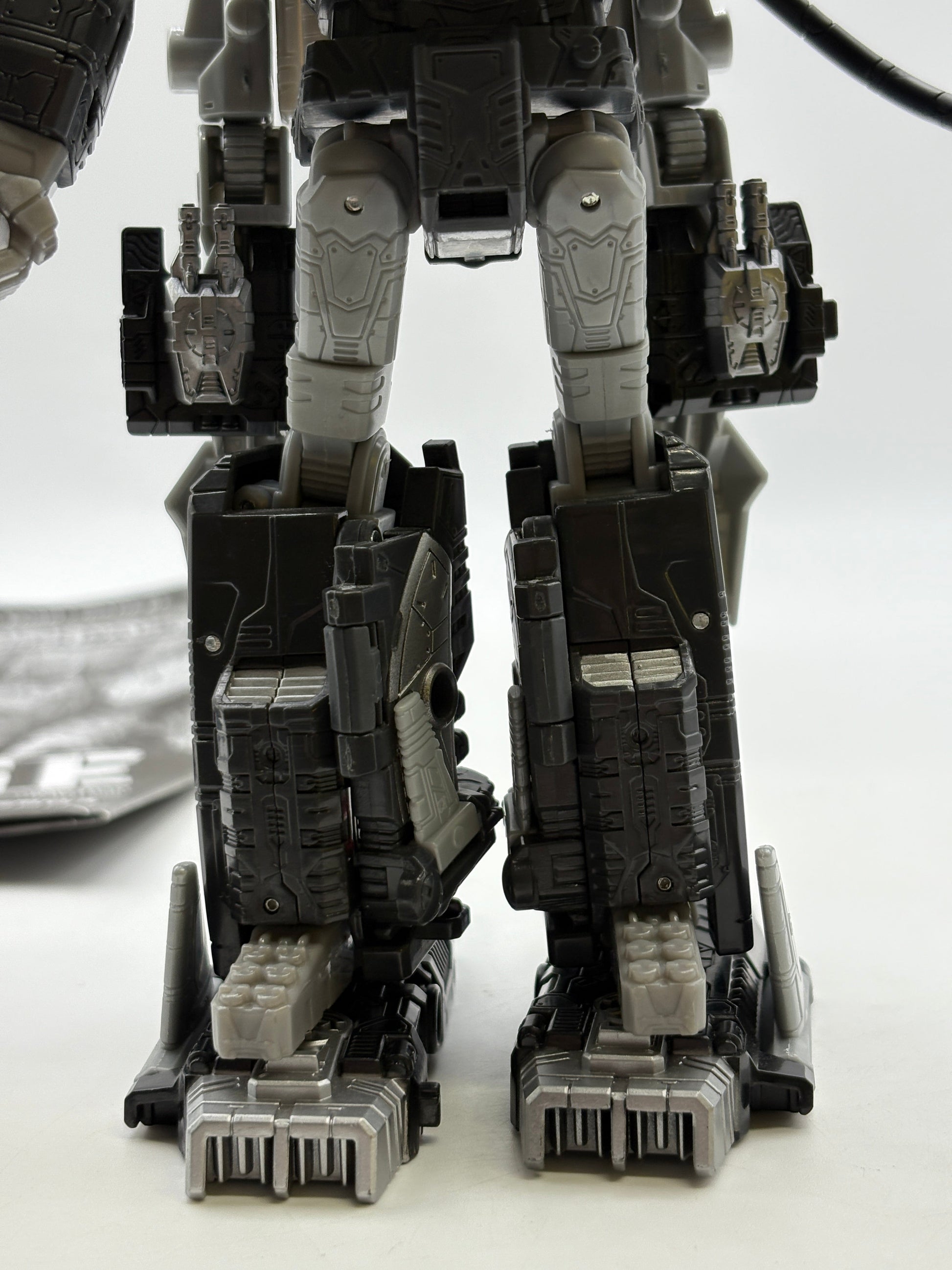 Transformers Legacy Selects Leader Galactic Man Shockwave Loose FRENLY BRICKS - Open 7 Days