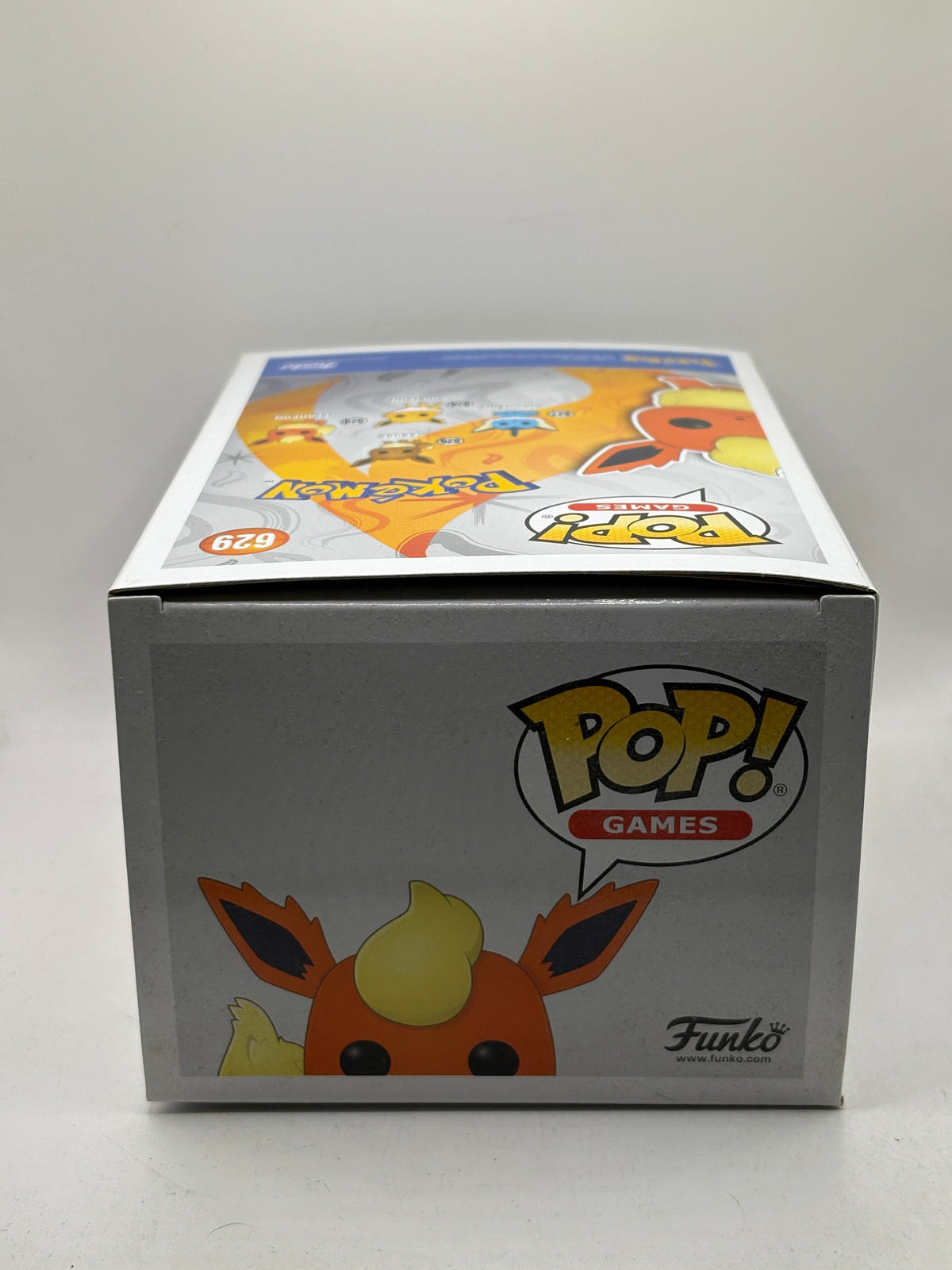 Funko POP! Games Pokémon #629 Flareon Diamond 2021 Wondrous Limited image 5