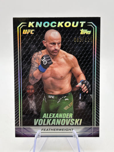 Alexander Volkanovski 2024 Topps UFC Knockout /125 Holo Silver #47 SP MMA